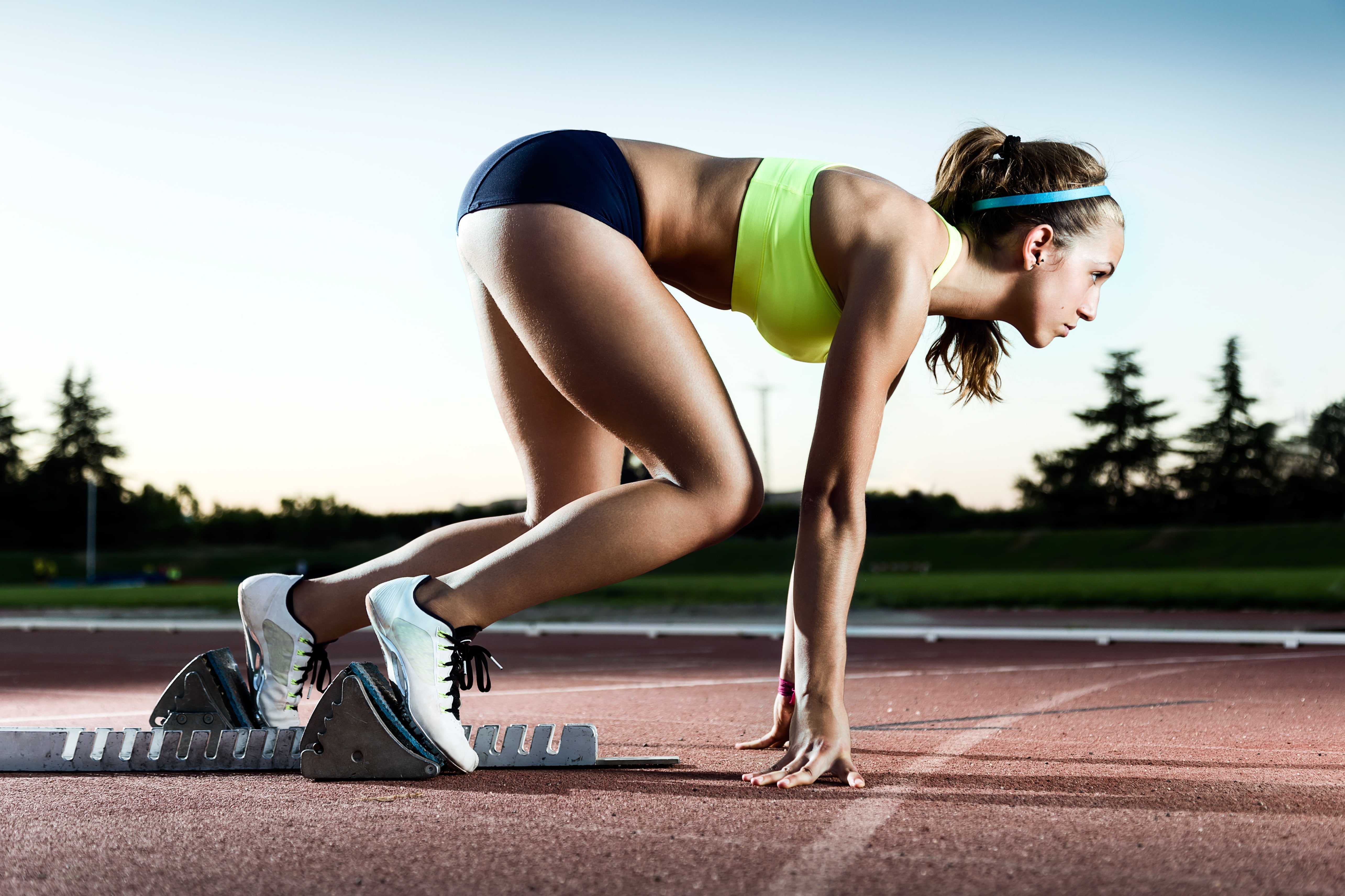 concentration, coordination, track, start, run, 5K, speed, pose, Training, woman, HD Wallpaper