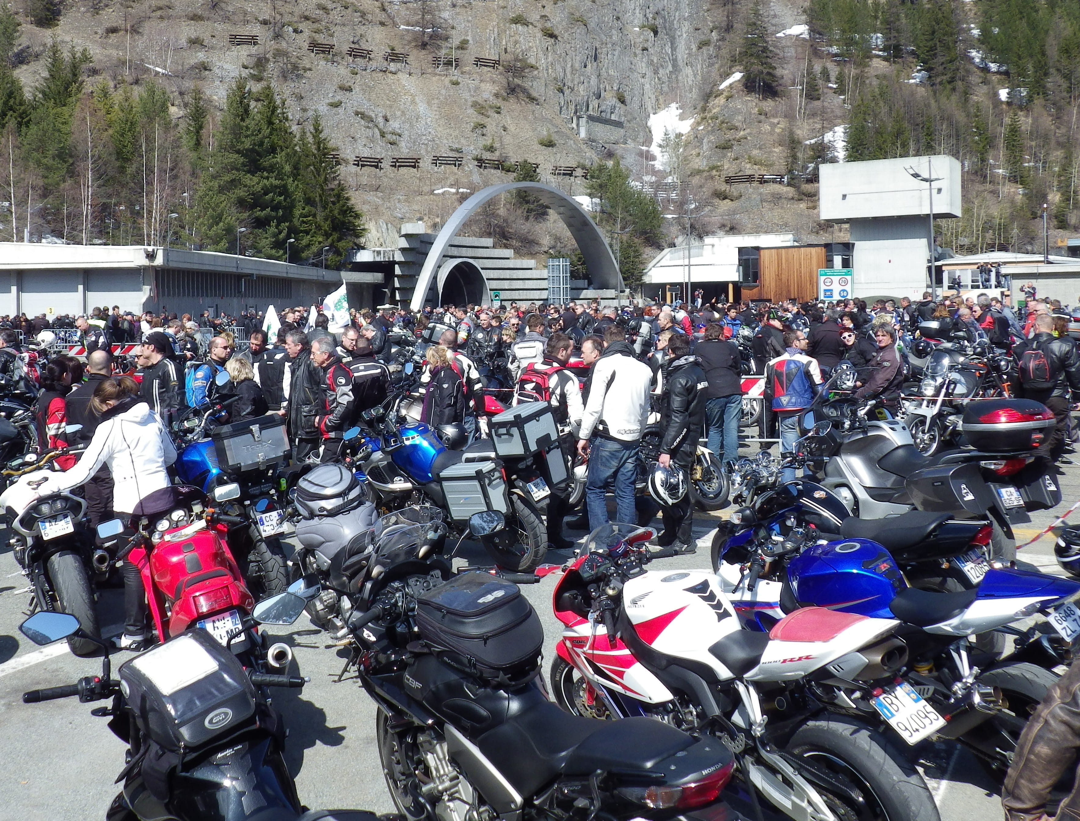 outdoors, coordination motorcyclists, city, Memorial, Mont Blanc Tunnel, architecture, day, street, helmet, motorsport, transportation, men, biker, land vehicle, HD Wallpaper