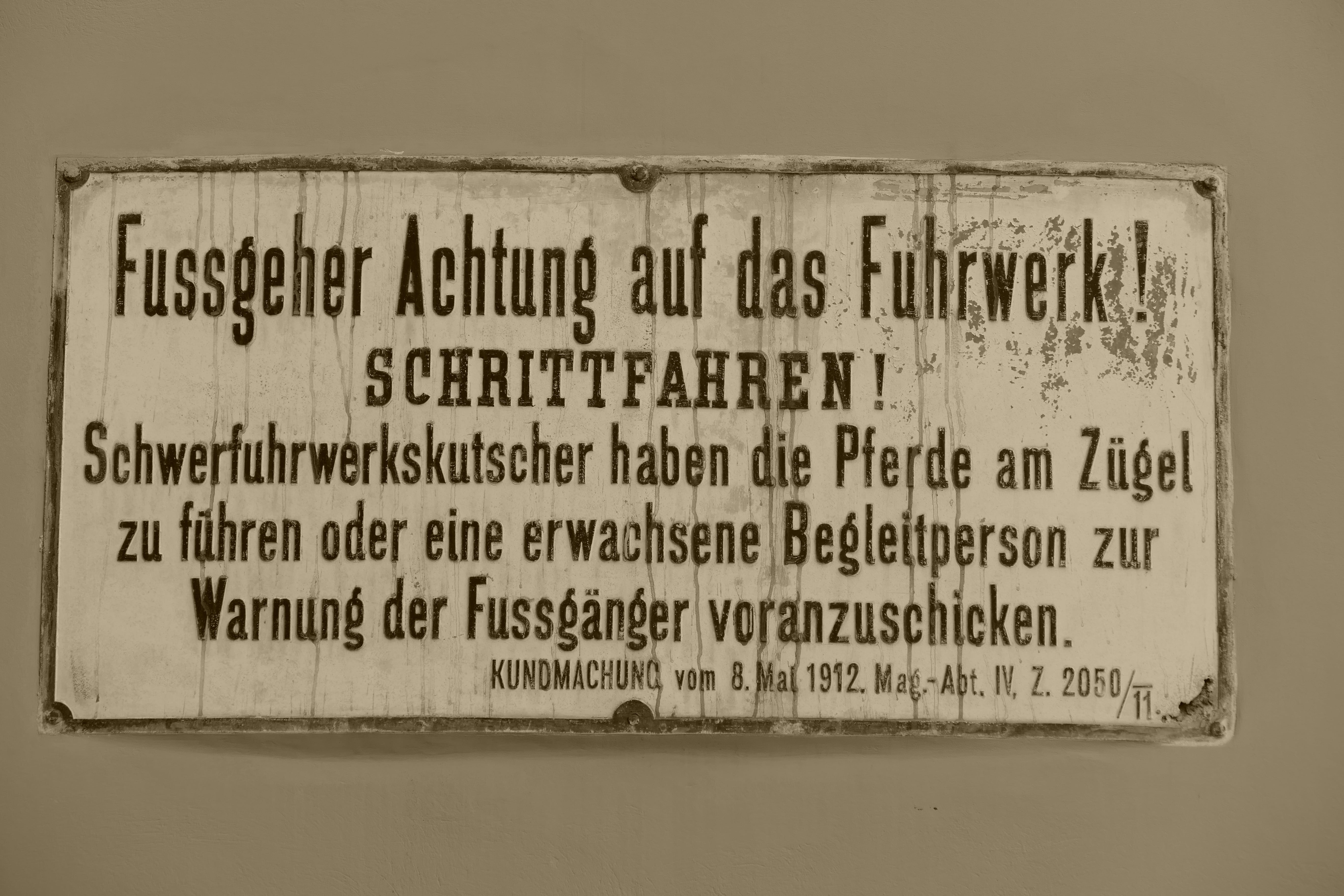 close-up, human, food, non-western script, cut out, information sign, single object, austria, vienna, studio shot, food and drink, colored background, warning sign, HD Wallpaper