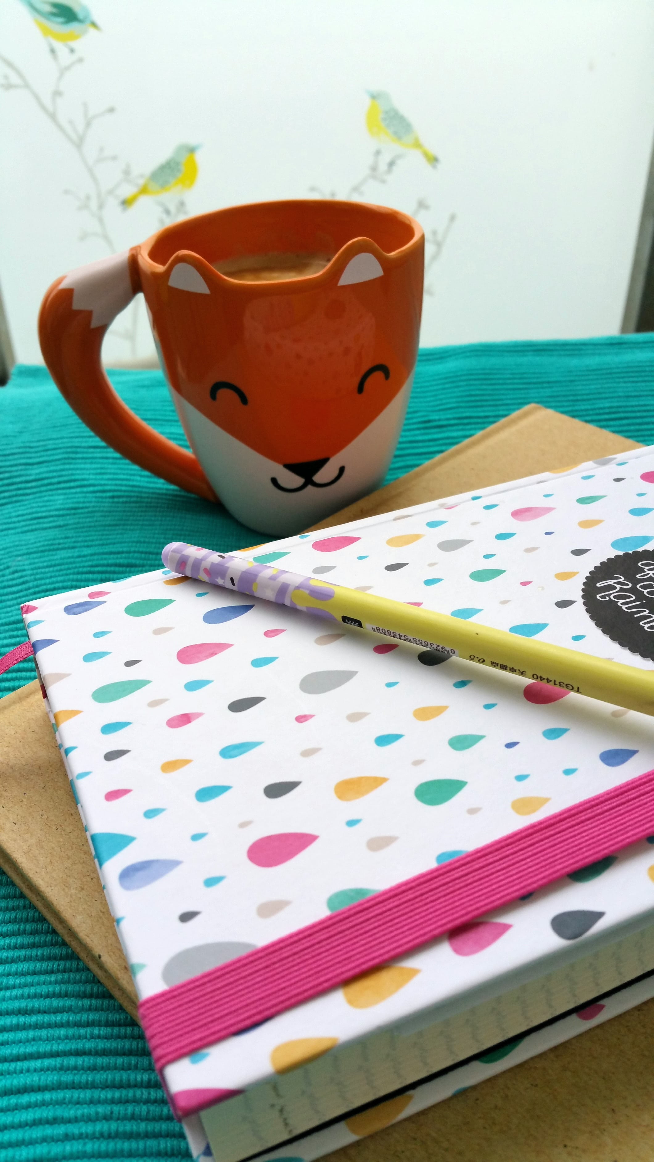 pen, focus on foreground, cup, orange, art and craft, break enjoy, high angle view, no people, office, indoors, appointment calendar, time, mug, creativity, Phone HD Wallpaper