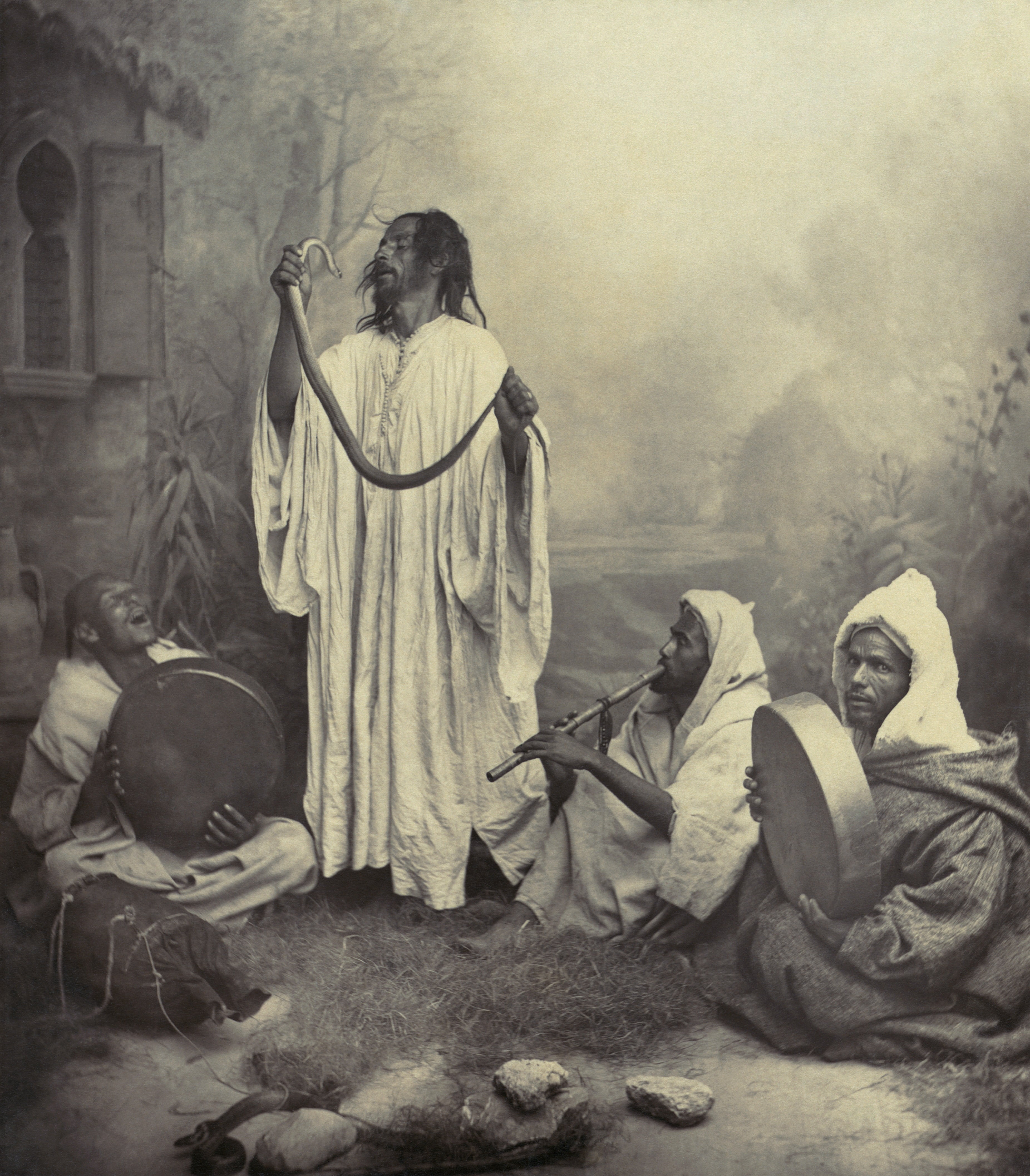 fog, human representation, art and craft, representation, day, craft, women, holding, morocco, 1860 1900, group of people, full length, real people, nature, Phone HD Wallpaper