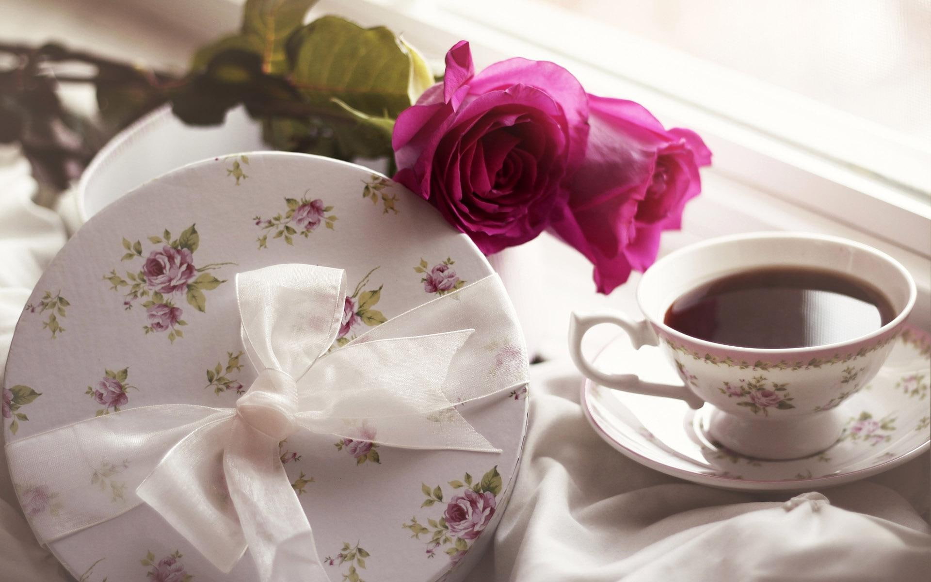rose, present, ceramic, 1080P, saucer, coffee, photography, cup, 1920x1200, roses, white, floral, HD Wallpaper