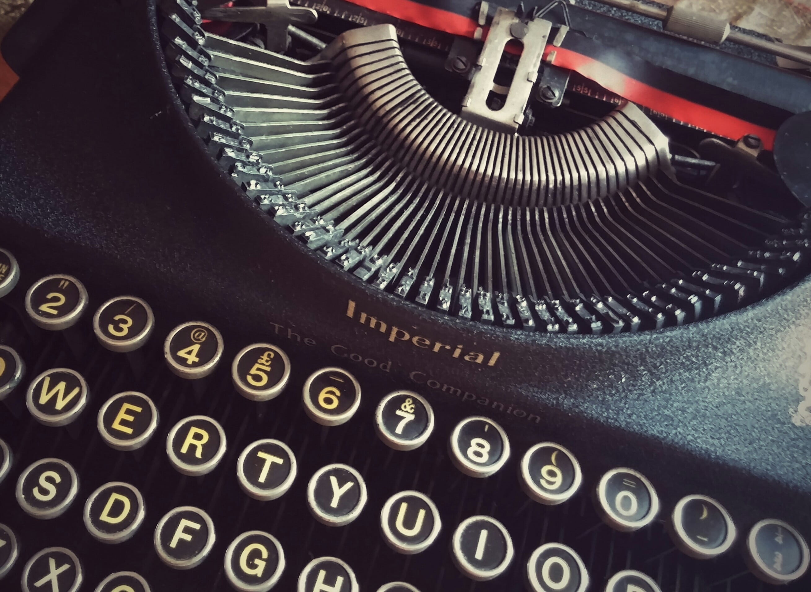 retro Styled, typescript, connection, publishing, type, old-fashioned, author, indoors, imperial, obsolete, read, writing, typewriter, communication, backgrounds, HD Wallpaper