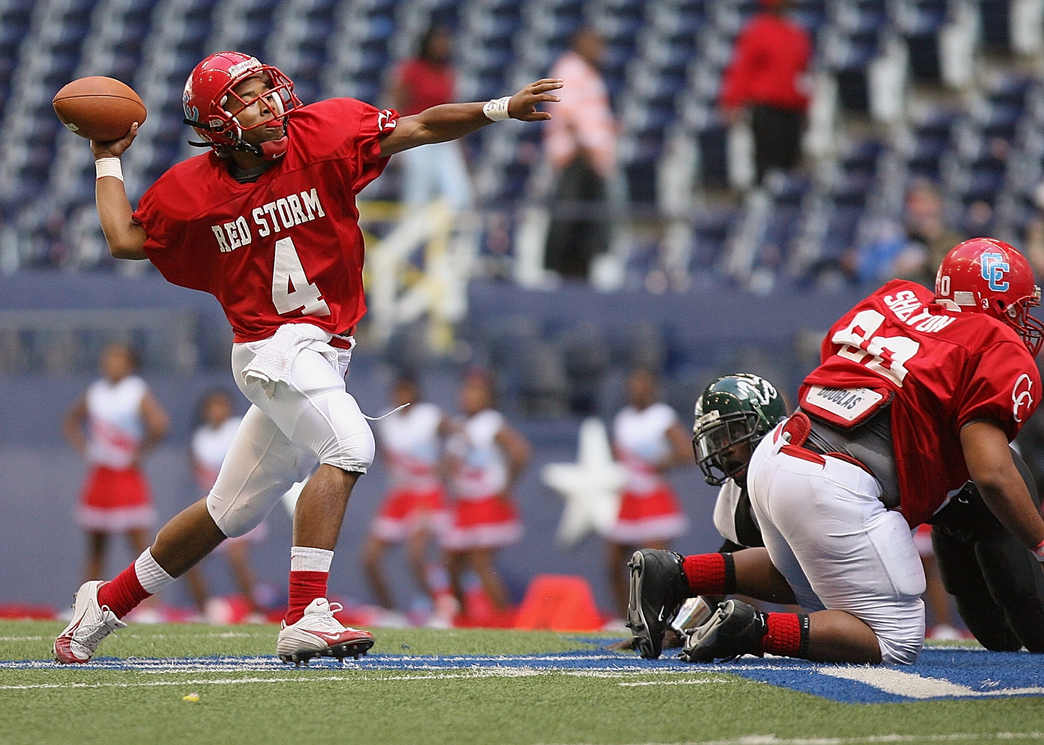 action, uniform, quarterback, event, football, full length, american football - ball, competition, teamwork, sportsman, 1080P, stadium, ball, game, red, HD Wallpaper