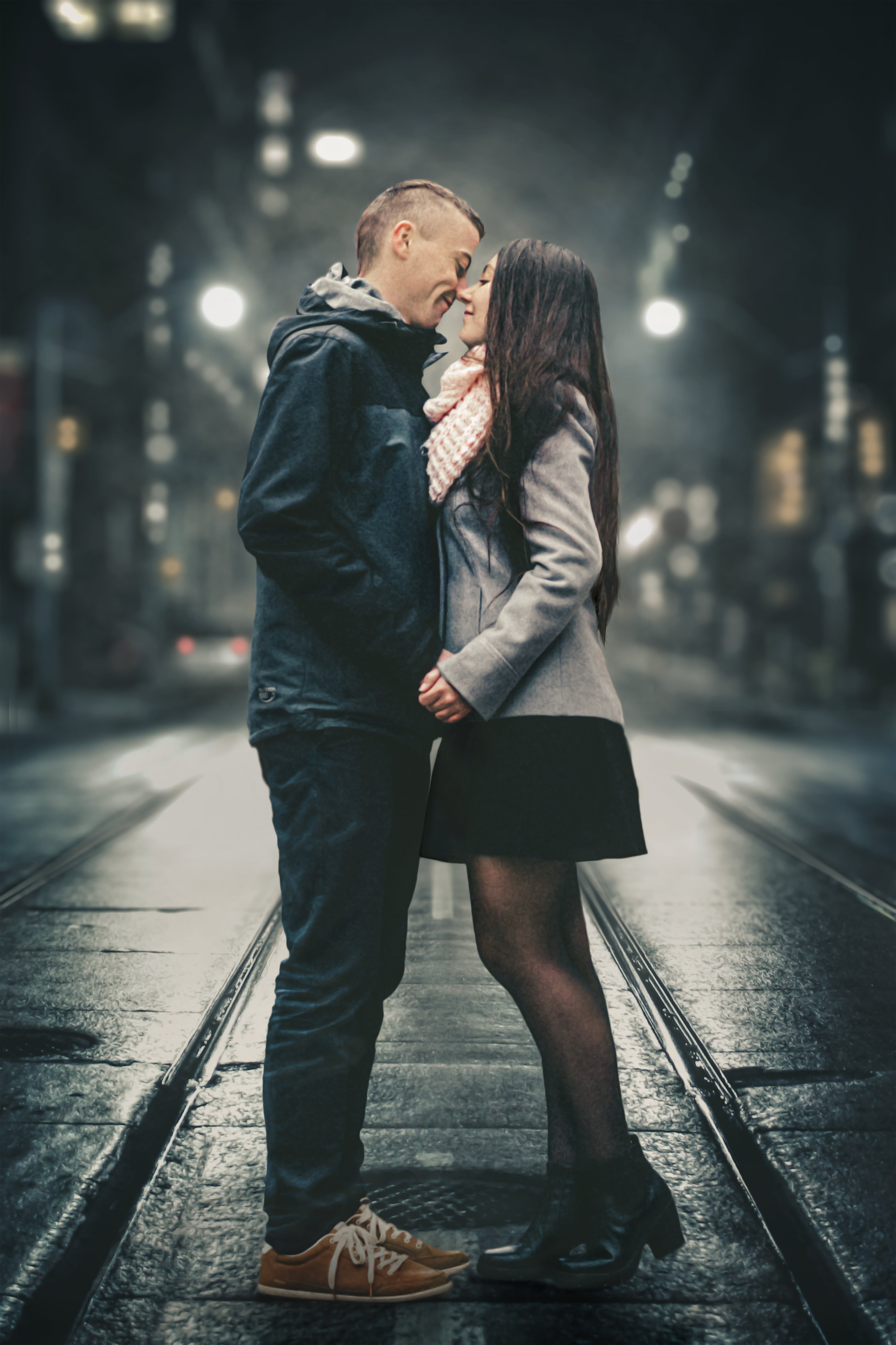 adults Only, dating, bonding, 5K, men, outdoors, city Life, fashionable, blur, embracing, woman, females, clothing, males, road, couple - Relationship, Phone HD Wallpaper