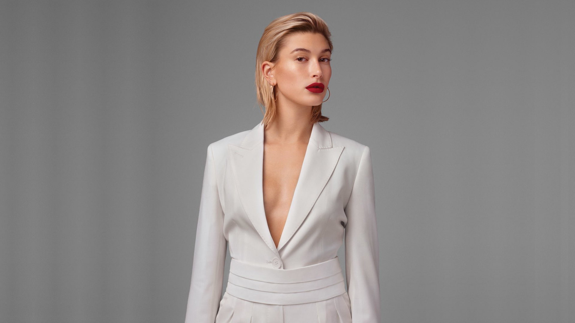 l, officiel, hailey, 1080P, paris, baldwin, HD Wallpaper