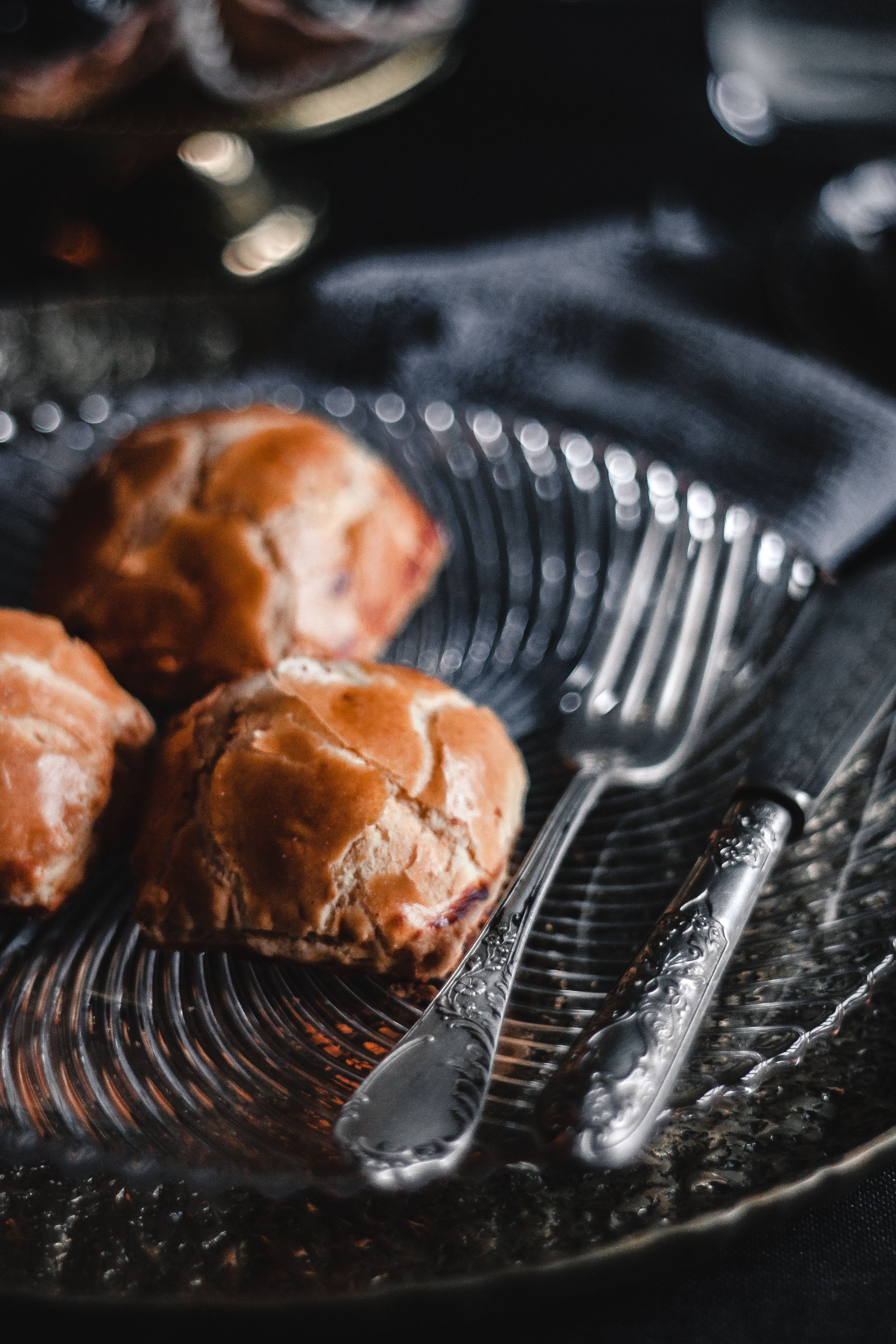 heat - Temperature, dessert, pastry, buns, barbecue Grill, close-up, no People, meal, spoon, table knife, temptation, grilled, cheese, cream, delicious, Phone HD Wallpaper