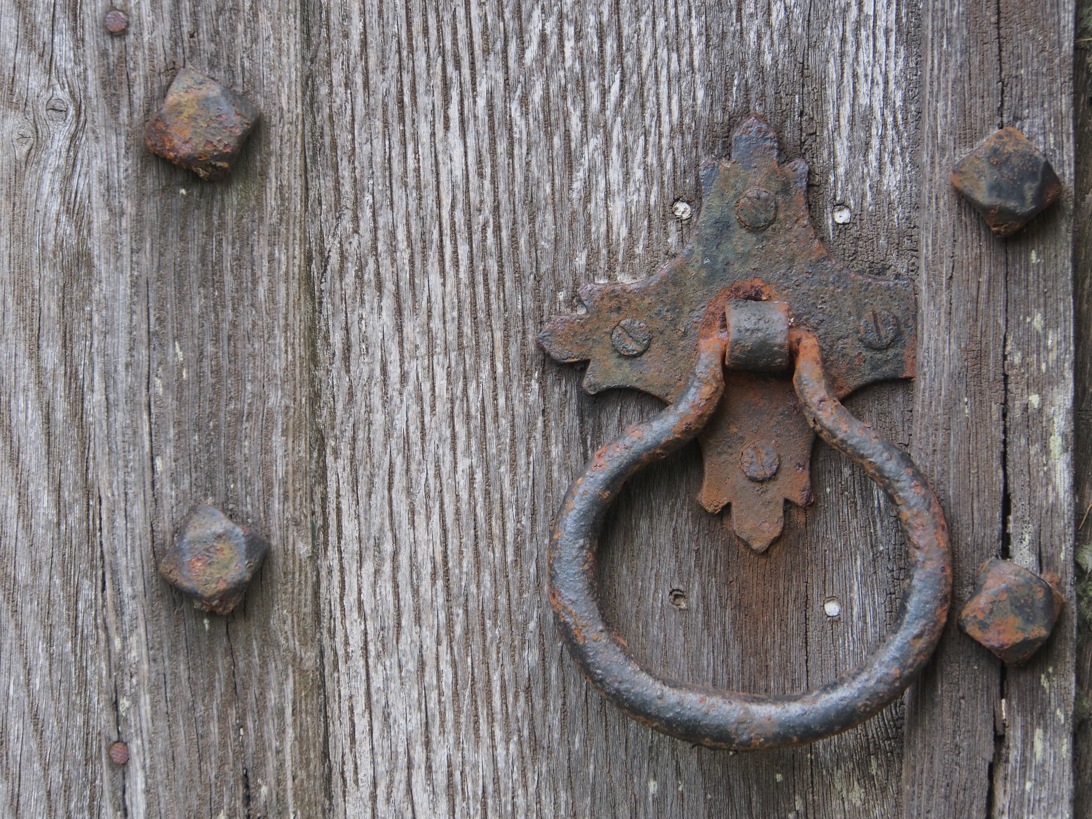outdoors, lock, door, close-up, security, ring, latch, weathered, entrance, doorway, ancient, doorknob, traditional, old, nail, rusty, safety, closed, iron, HD Wallpaper