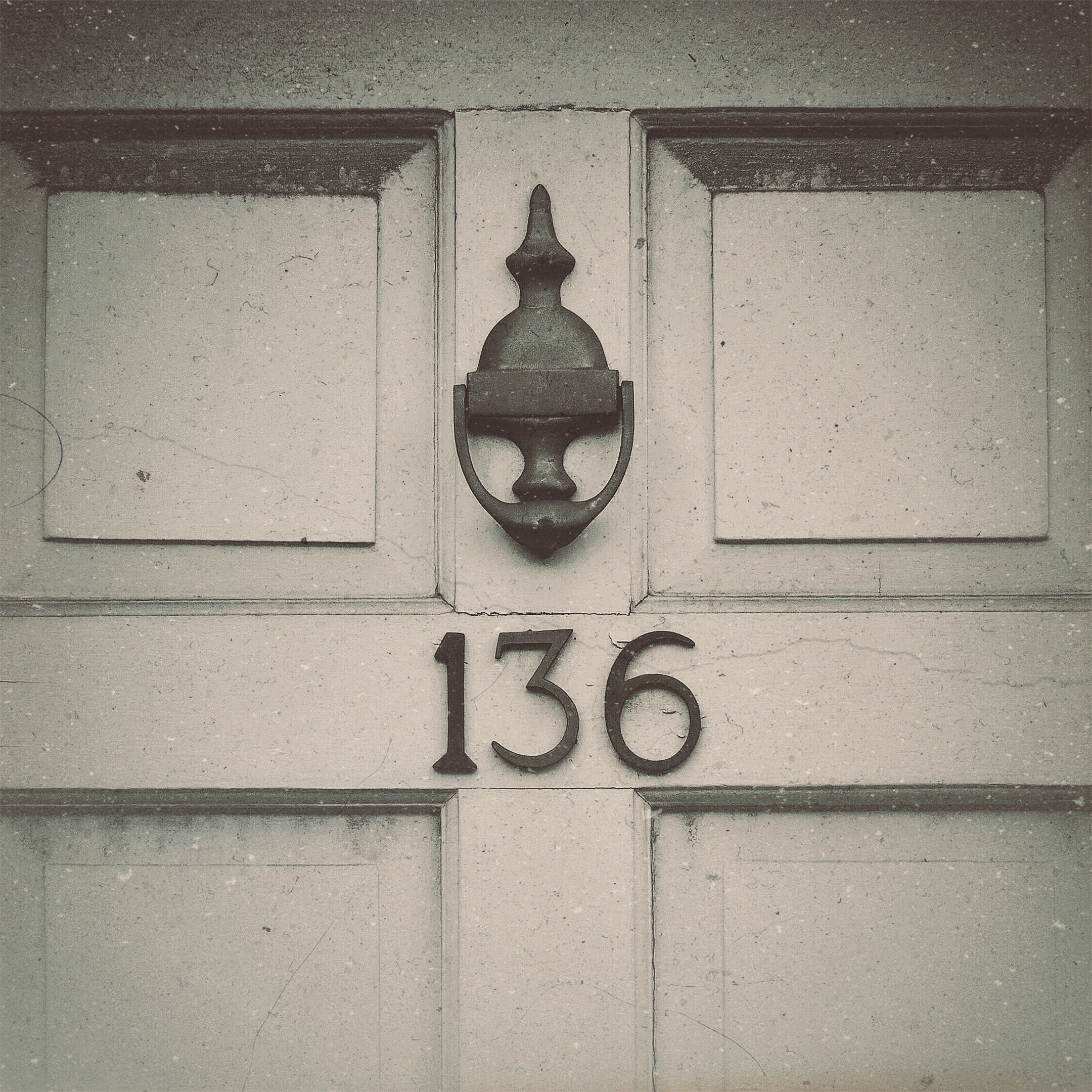 old, grey, number, day, knocker, entrance, architecture, western script, no people, close-up, pattern, wooden, knob, closed, wood - material, entry, text, Phone HD Wallpaper