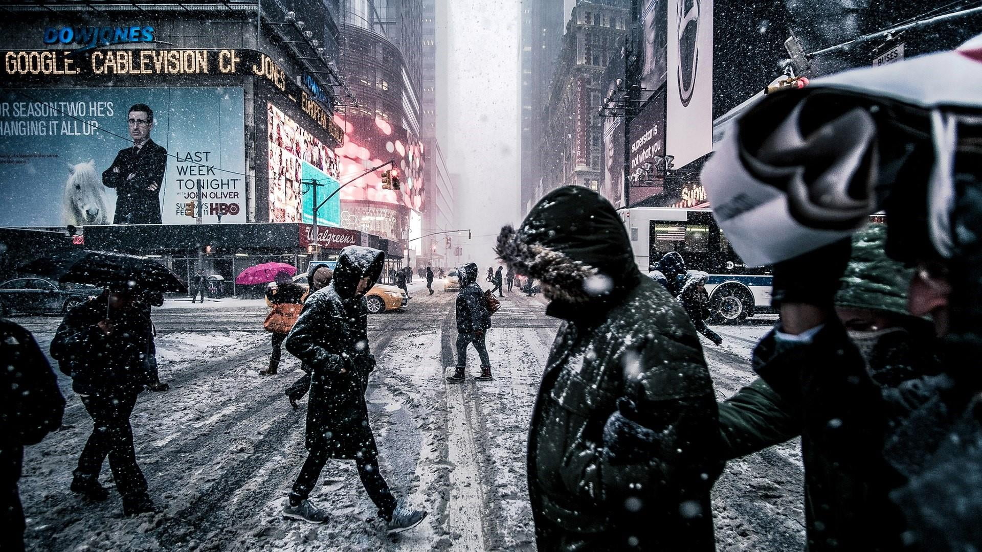 clothing, group of people, new york city, wet, snowing, men, day, street view, adult, warm clothing, street, walking, real people, road, united states, HD Wallpaper