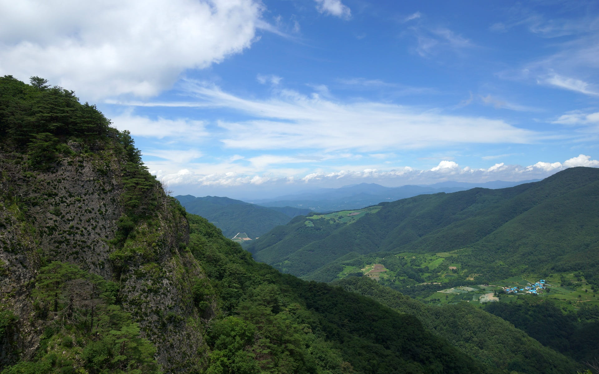 no people, land, tranquil scene, outdoors, scenics - nature, 1080P, landscape, cloud - sky, mountain range, green color, Klitschko, k, travel, mountain, HD Wallpaper