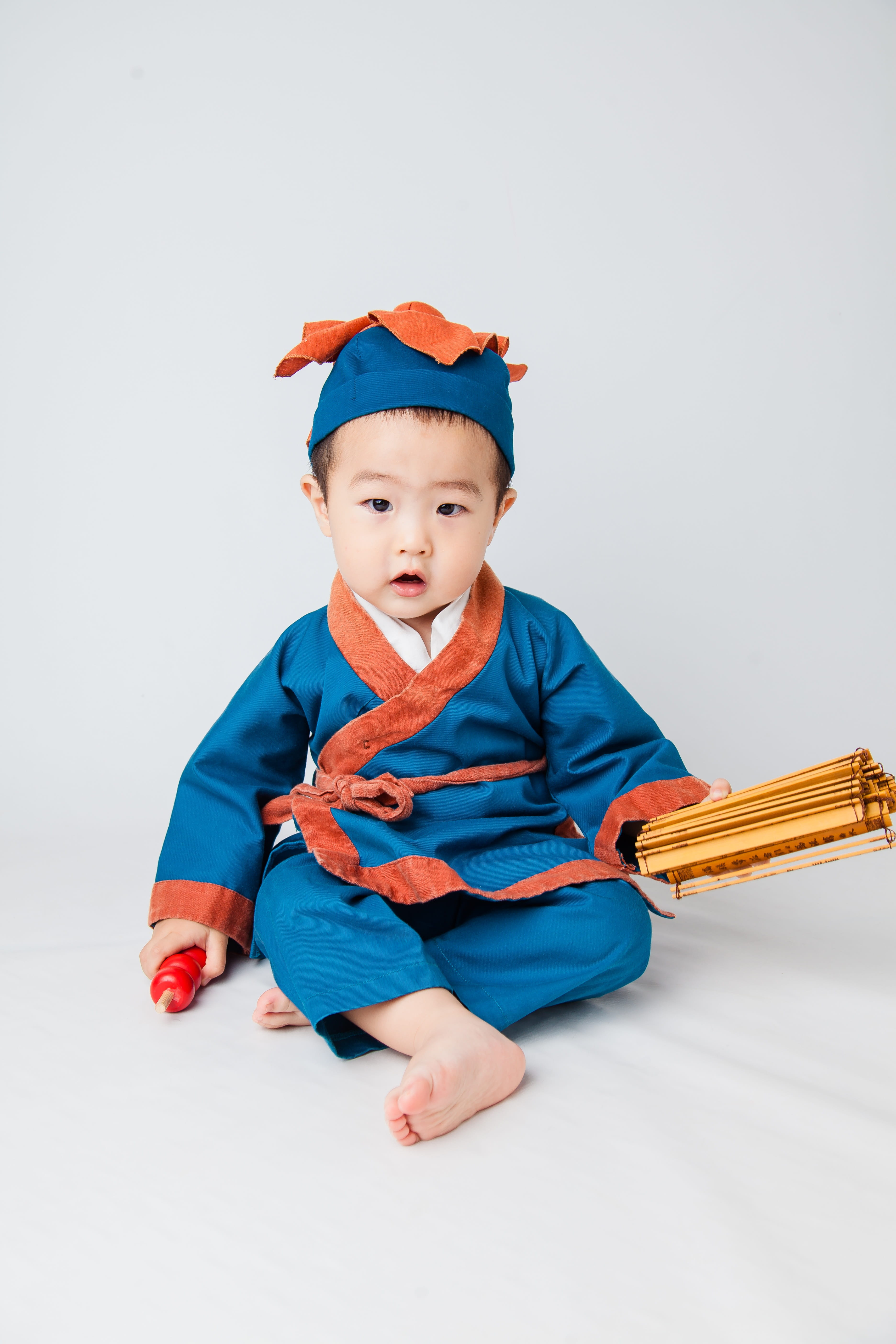 costume boy, front view, children only, Cute, 5K, boys, full length, pediatric lang, childhood, Pediatric, men, innocence, cute kids, one person, Boy, Phone HD Wallpaper