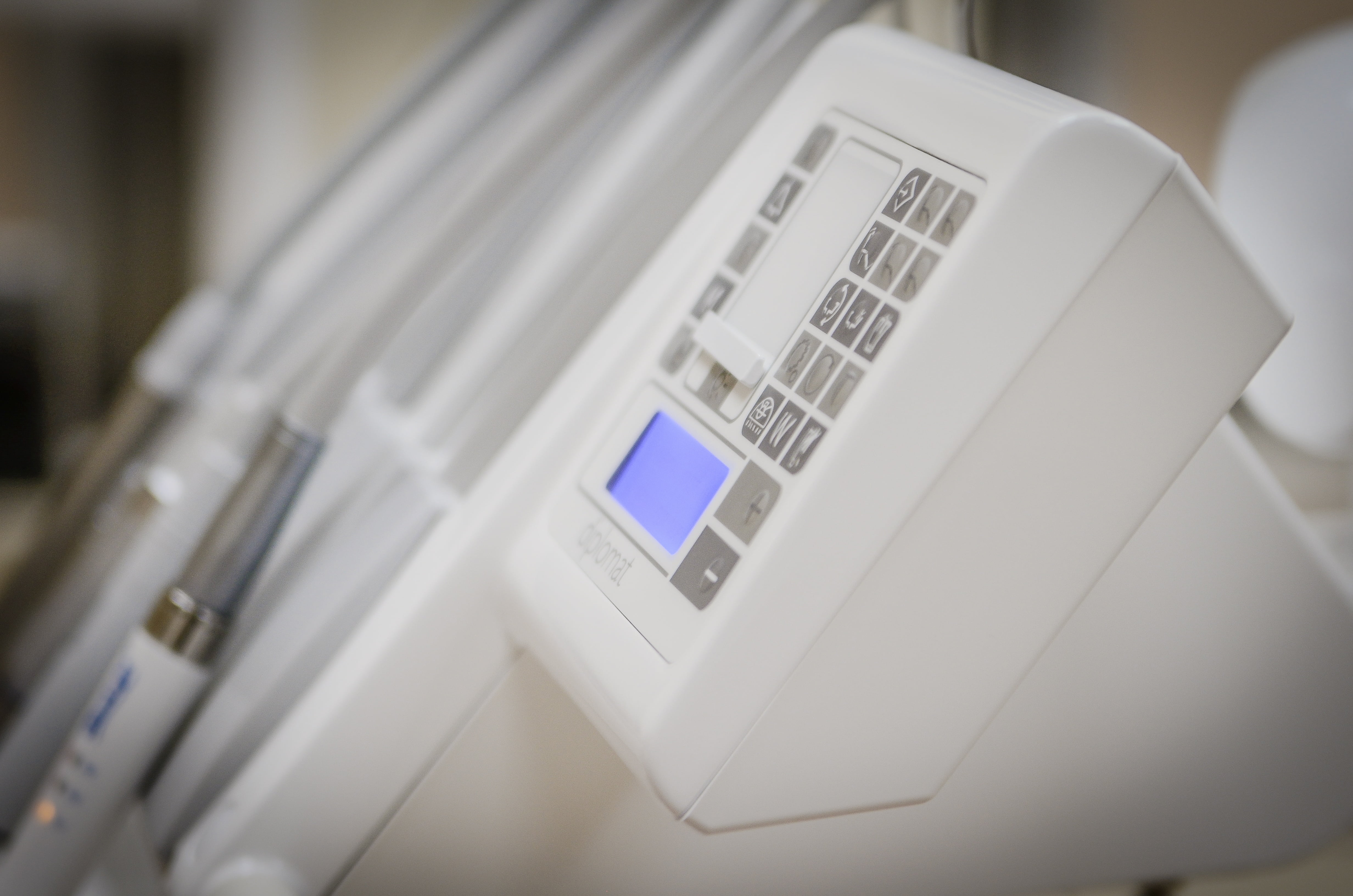 pain, business, communication, indoors, internet, number, equipment, electronics industry, untitled, 4K, industry, digital display, borować, wireless technology, HD Wallpaper