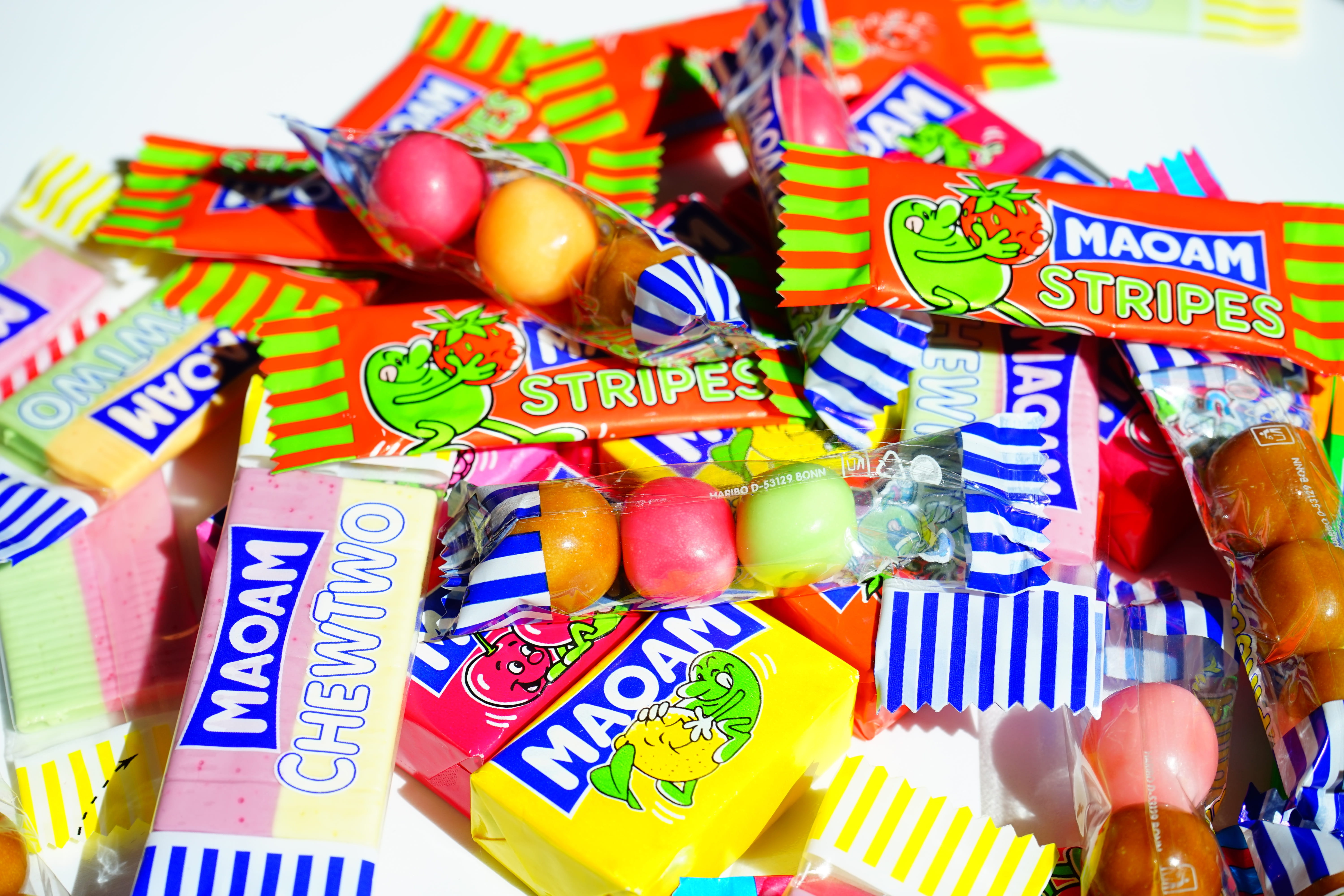 food, maoam maomix, snack, treat, nibble, choice, sweet, western script, text, unhealthy Eating, large group of objects, Candy, maoam, indulgence, store, HD Wallpaper