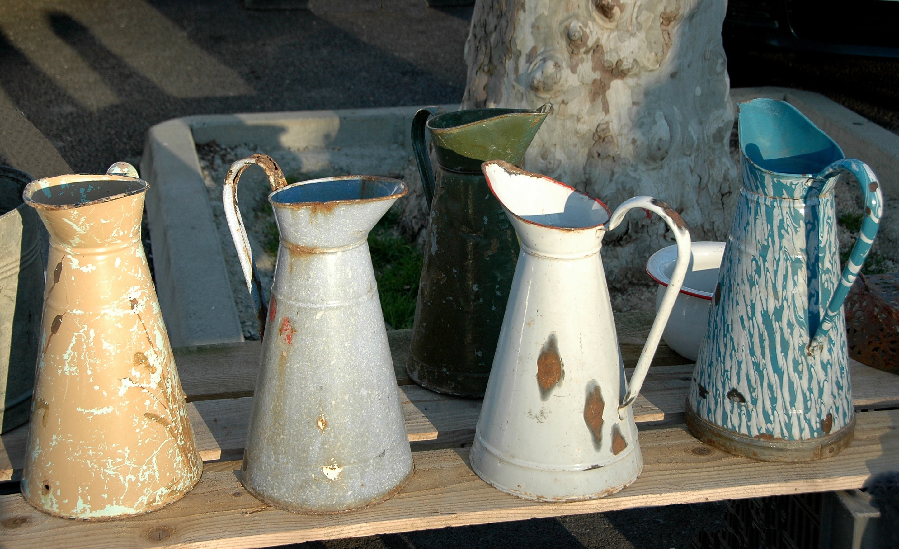 container, side by side, day, nature, ceramics, jar, wood - material, antique, metal enamelled, crockery, art and craft, craft, old, pitcher - jug, jug for water, HD Wallpaper
