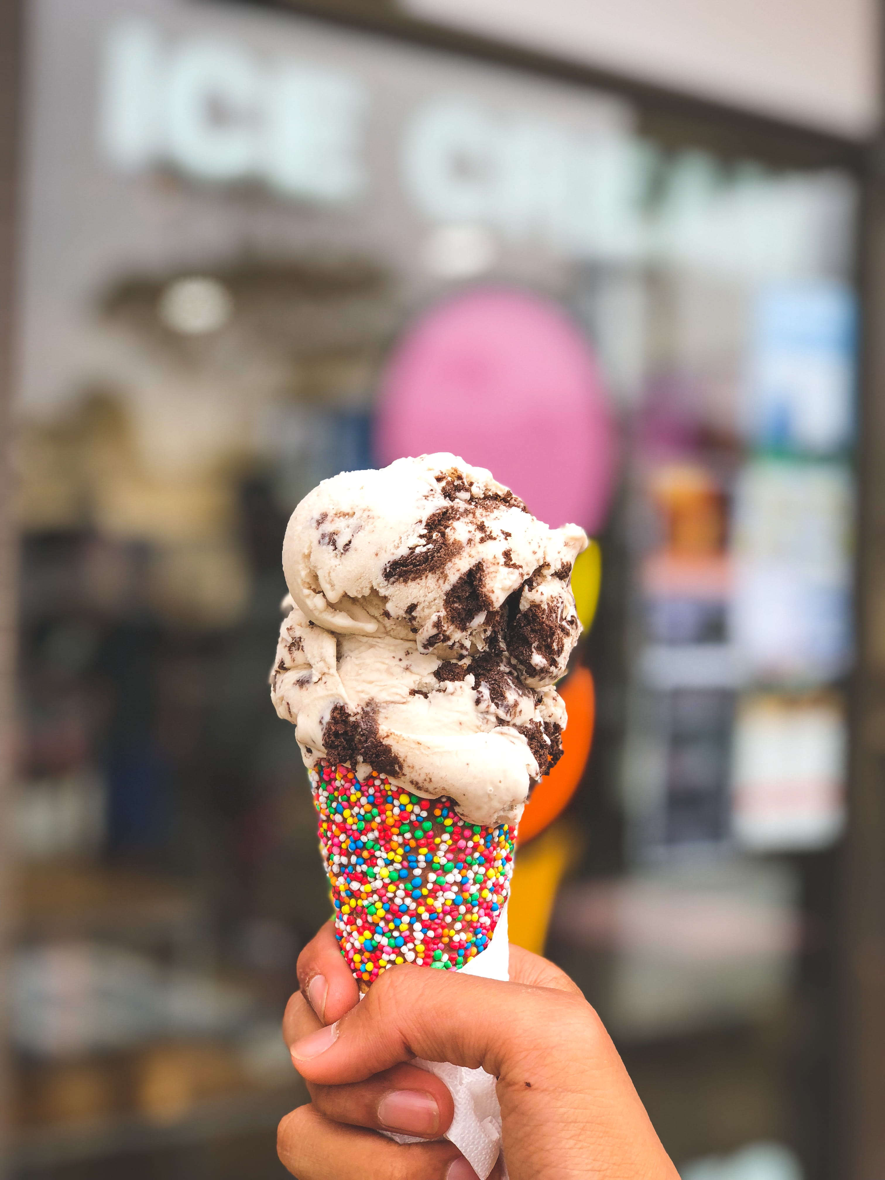 creme, ice-cream, confectionery, ice cream cone, indulgence, holding, focus on foreground, freshness, icing, sweet, sweet food, cup, unhealthy eating, finger, Phone HD Wallpaper