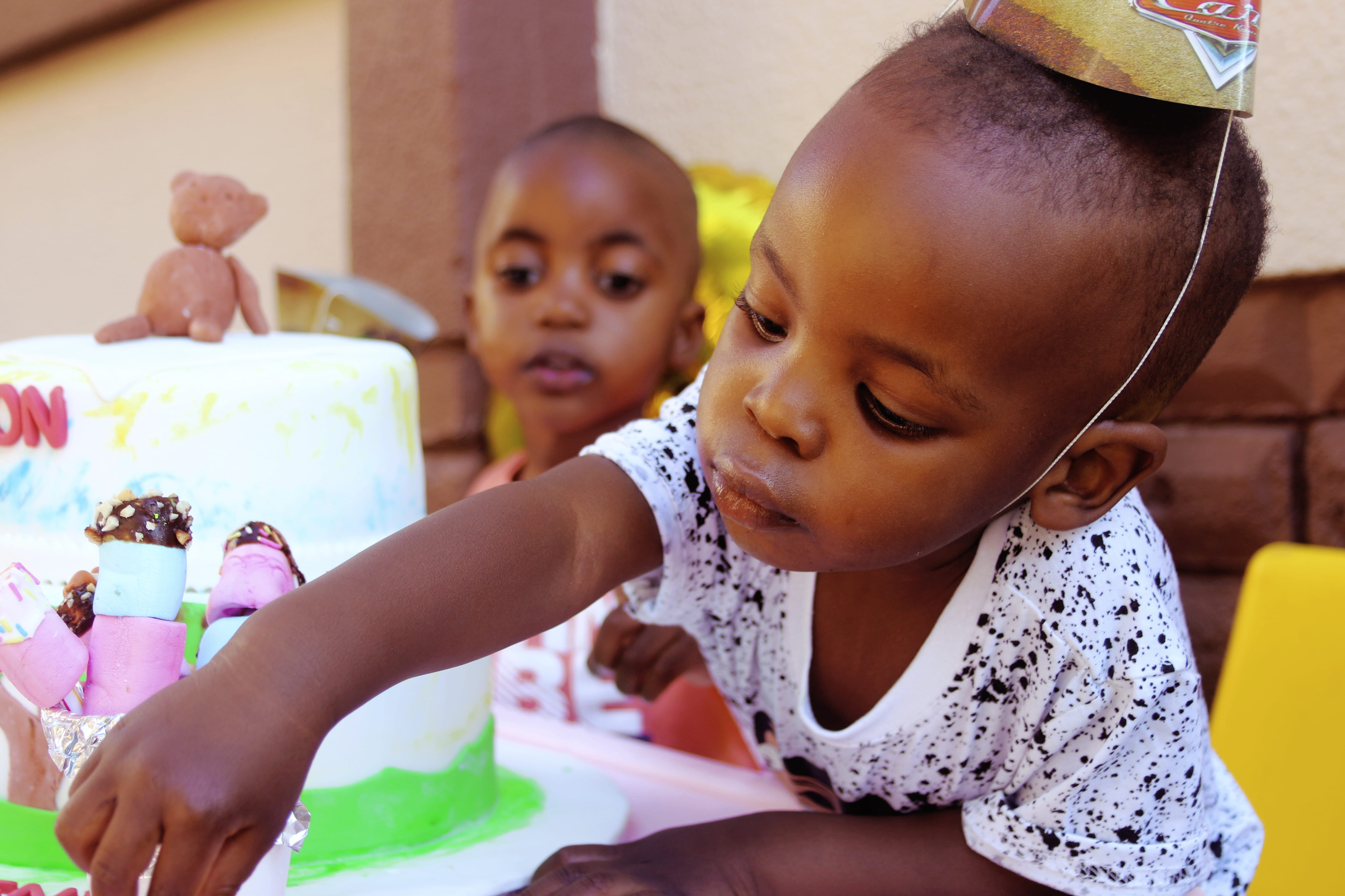 toddler, black, boy, cake, hat, sweet food, family, women, white, wearing, daughter, bonding, birthday cake, childhood, birthday party, girls, offspring, HD Wallpaper