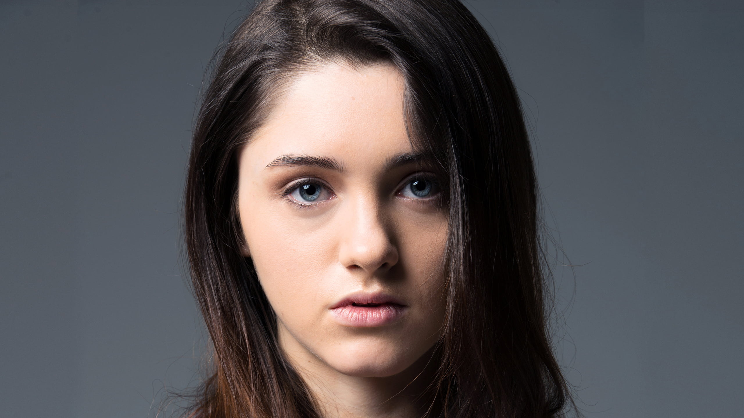 2K, Celebrity, Brunette, Actresses, Girl, Face, Woman, Natalia Dyer, Blue Eyes, Actress, HD Wallpaper