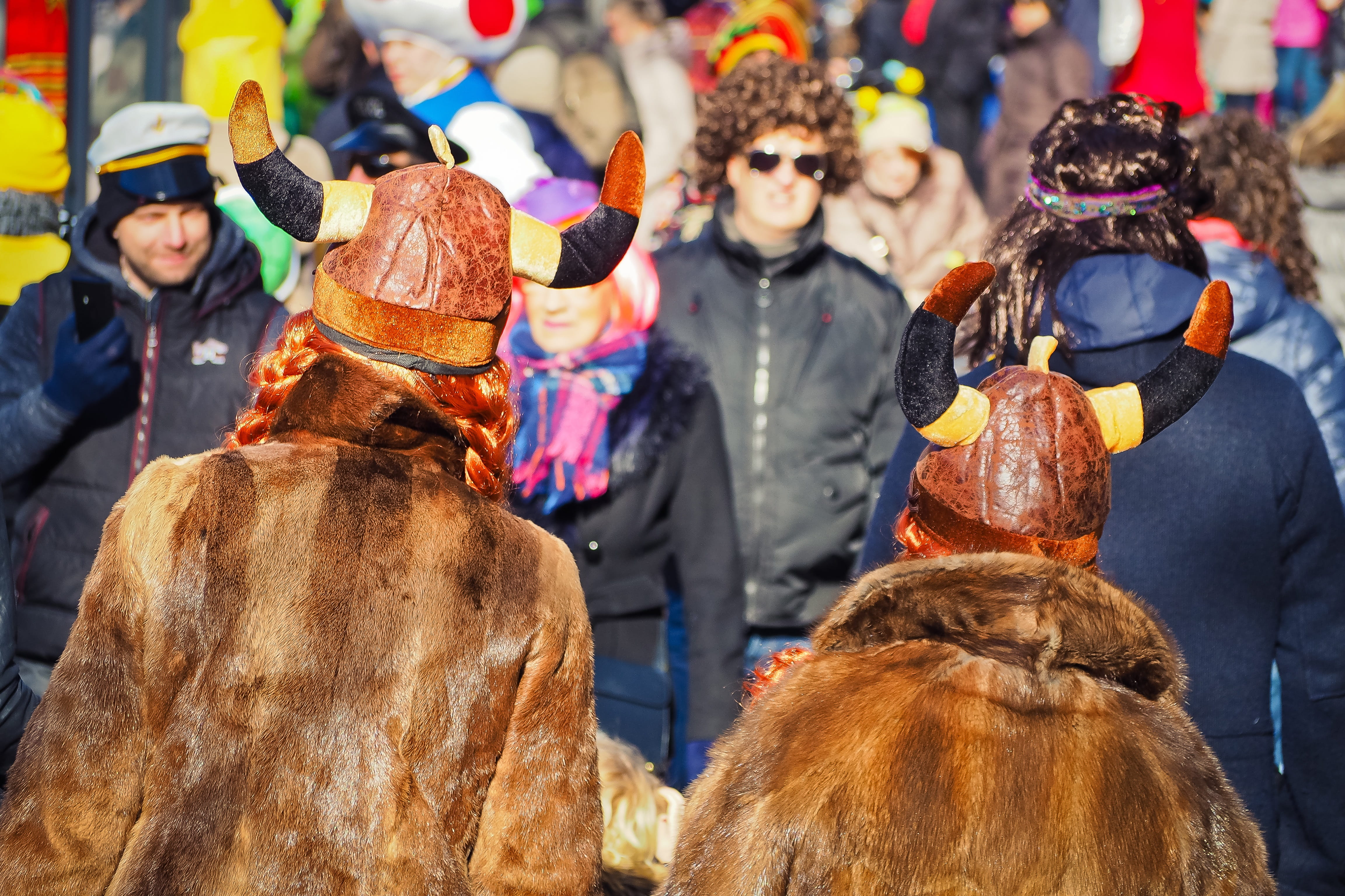 domestic animals, leisure activity, parade, people, human, vertebrate, mask, colorful, festival, düsseldorf, wig, day, panel, dress, 4K, fun, dressed up, HD Wallpaper