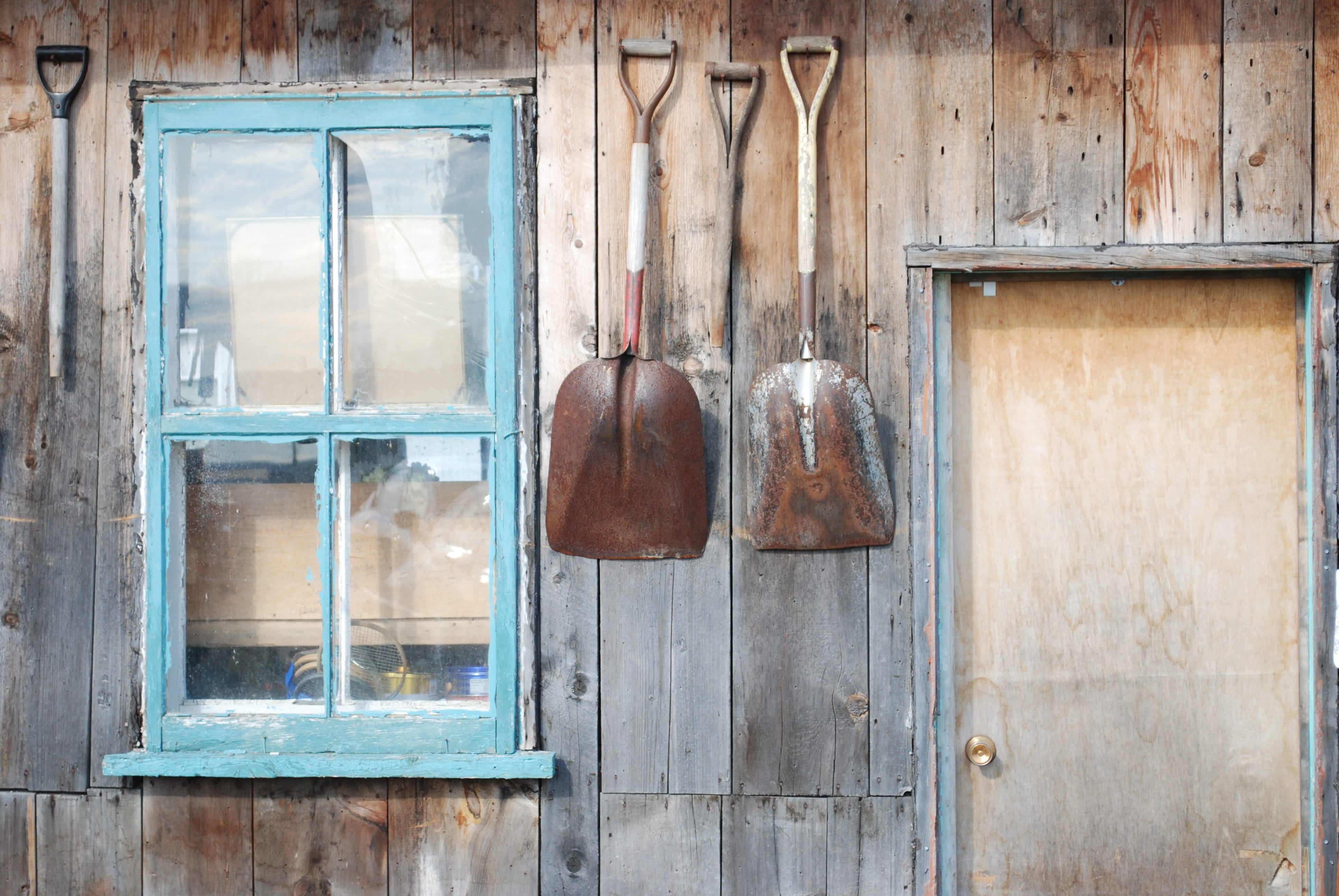 brown, door, nature, window, dirty, Grange, Wall, glass - material, farm, former, wood - Material, hanging, no People, building, old-fashioned, flea market, HD Wallpaper