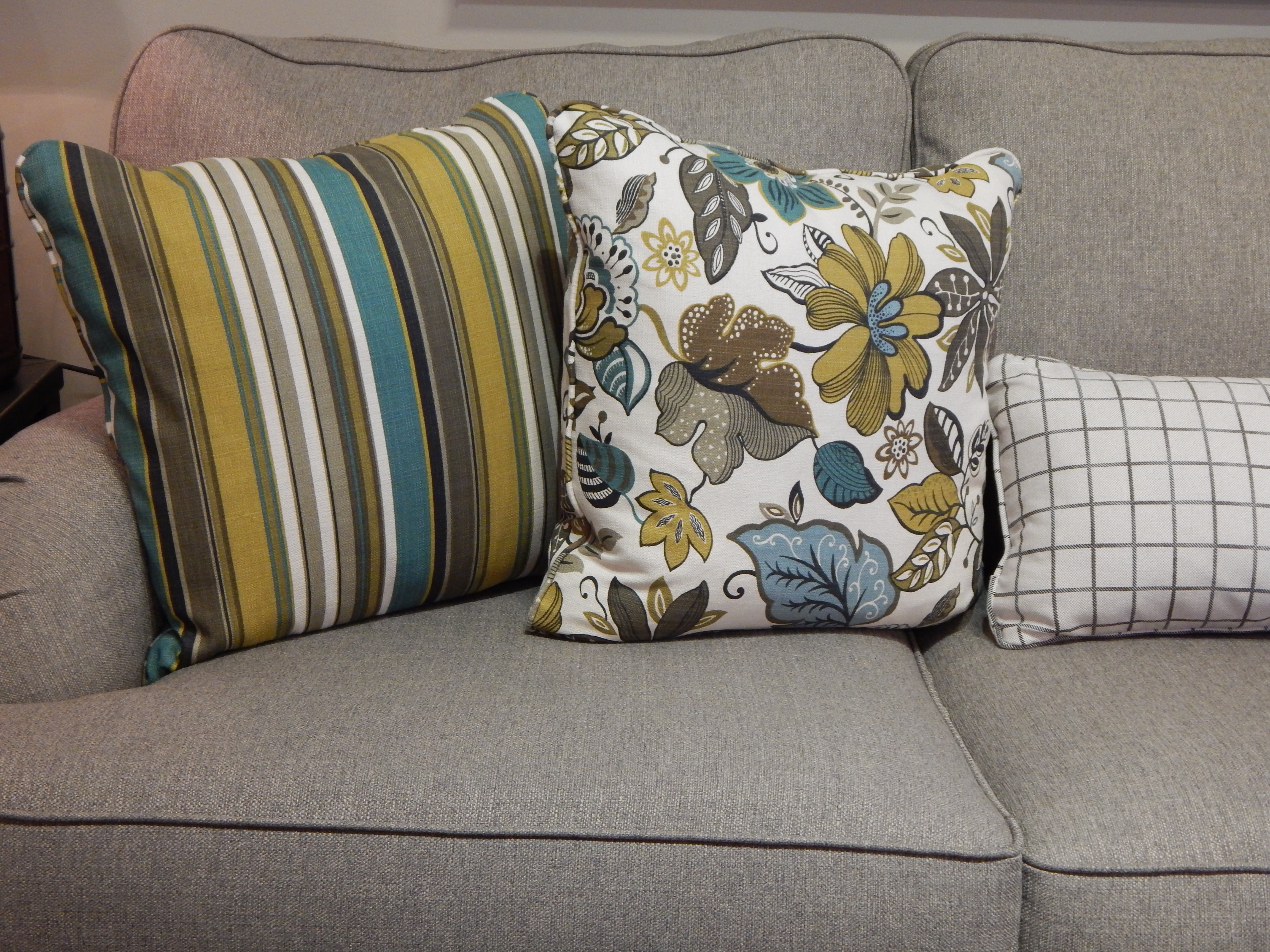 relaxation, furniture, still life, cozy, comfortable, close-up, decor, luxury, couch, cushion, home interior, gray, three, living room, 4K, green, fashion, HD Wallpaper