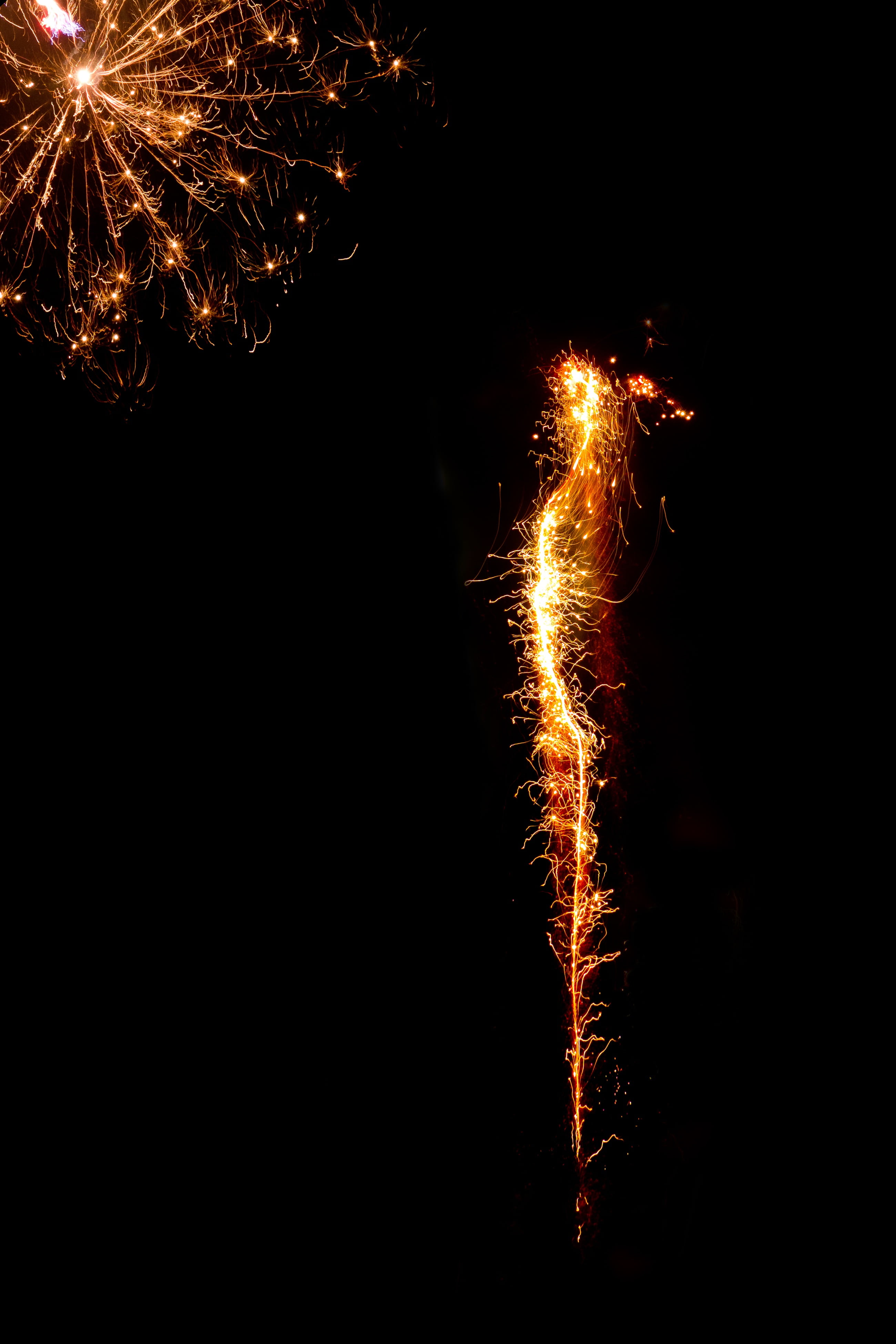 annual financial statements, cracker, 2014, firework display, shower of sparks, carnival, fireworks, light, dark, festival, joy, celebration, explosions, Phone HD Wallpaper