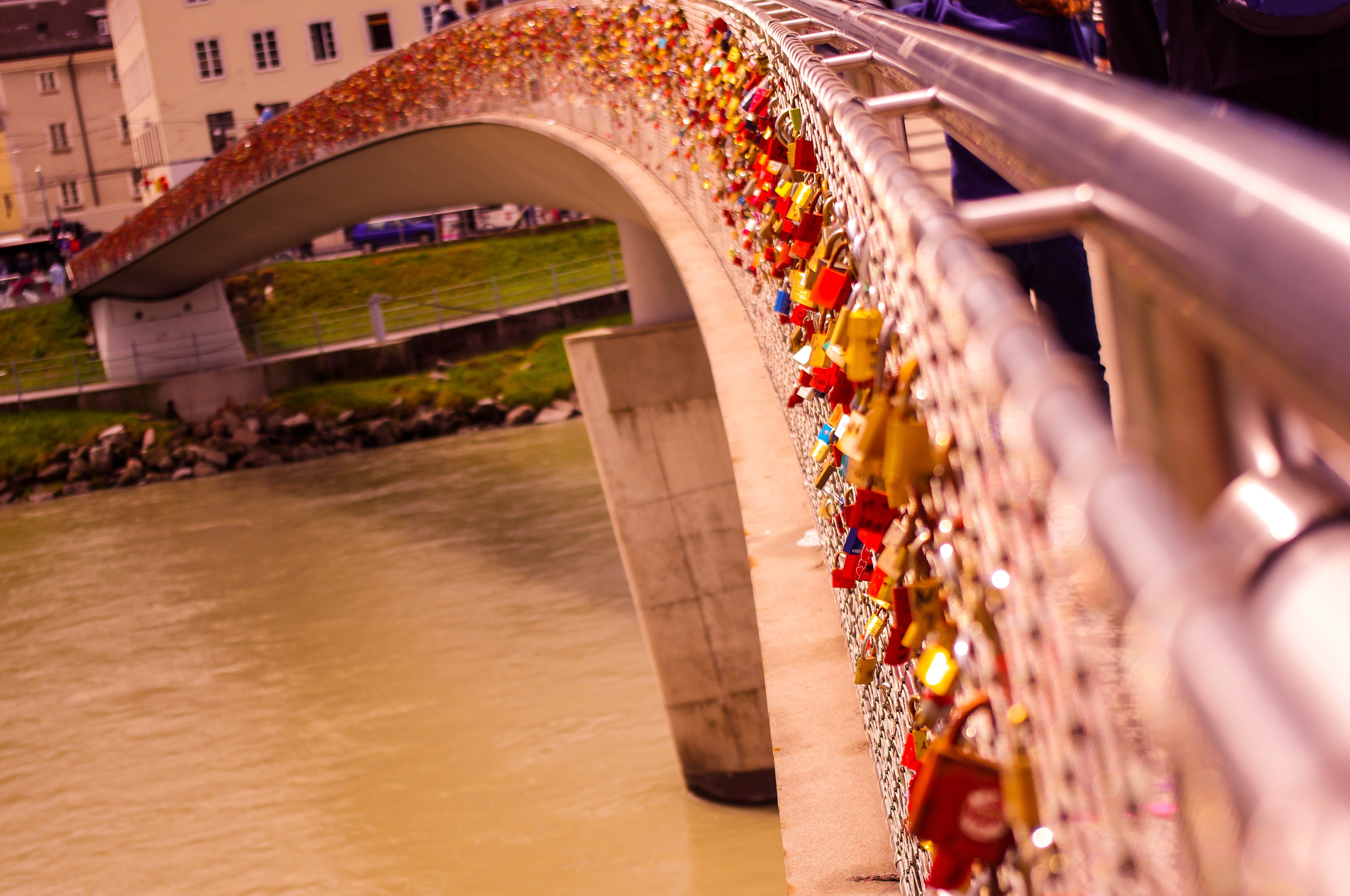 padlock, flower, building exterior, incidental people, austria, celebration, arch, plant, group of people, built structure, bridge, outdoors, city, architecture, HD Wallpaper
