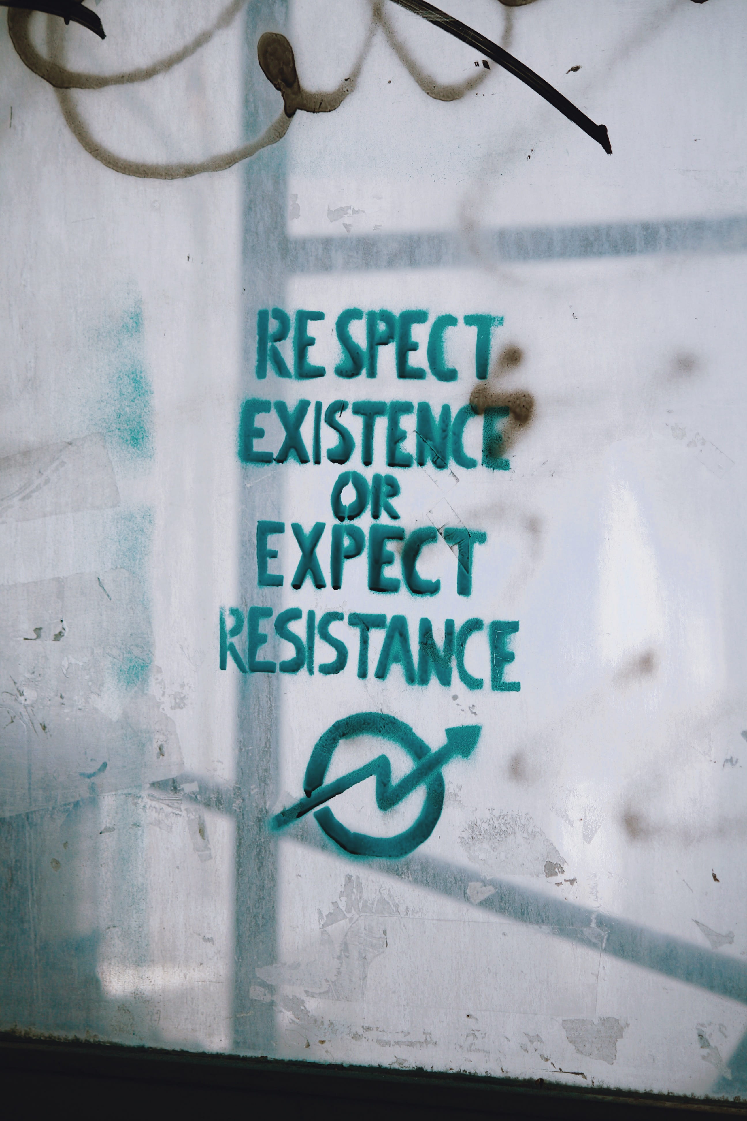 low angle view, capital letter, information, communication, day, wall - building feature, board, no people, resistance, number, outdoors, writing, white color, Phone HD Wallpaper