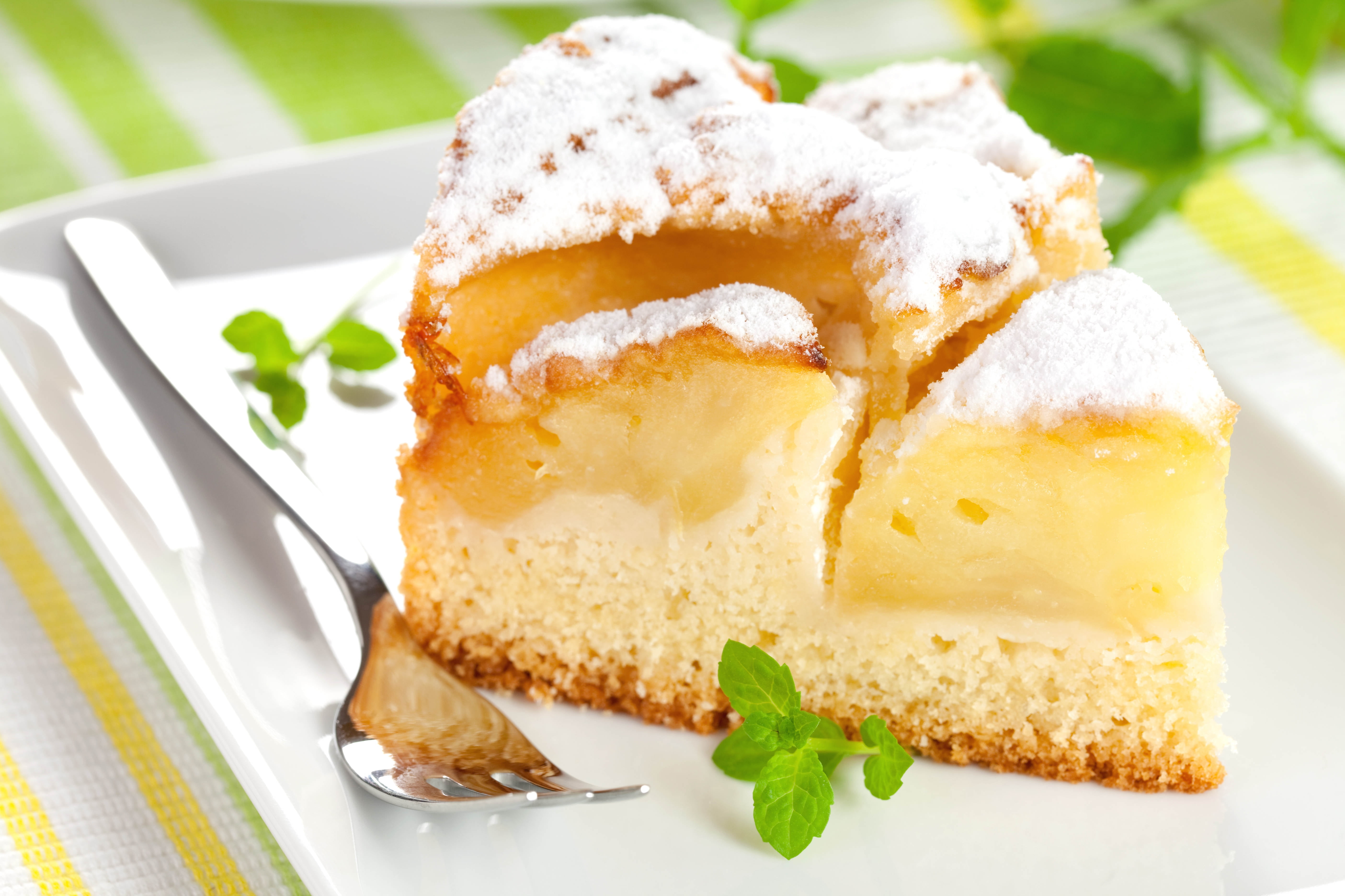 slice, pie, cream, temptation, close-up, indulgence, baked, plate, powder, leaf, snack, fruit, table, still life, plug, sugar, refreshment, sweet Food, HD Wallpaper