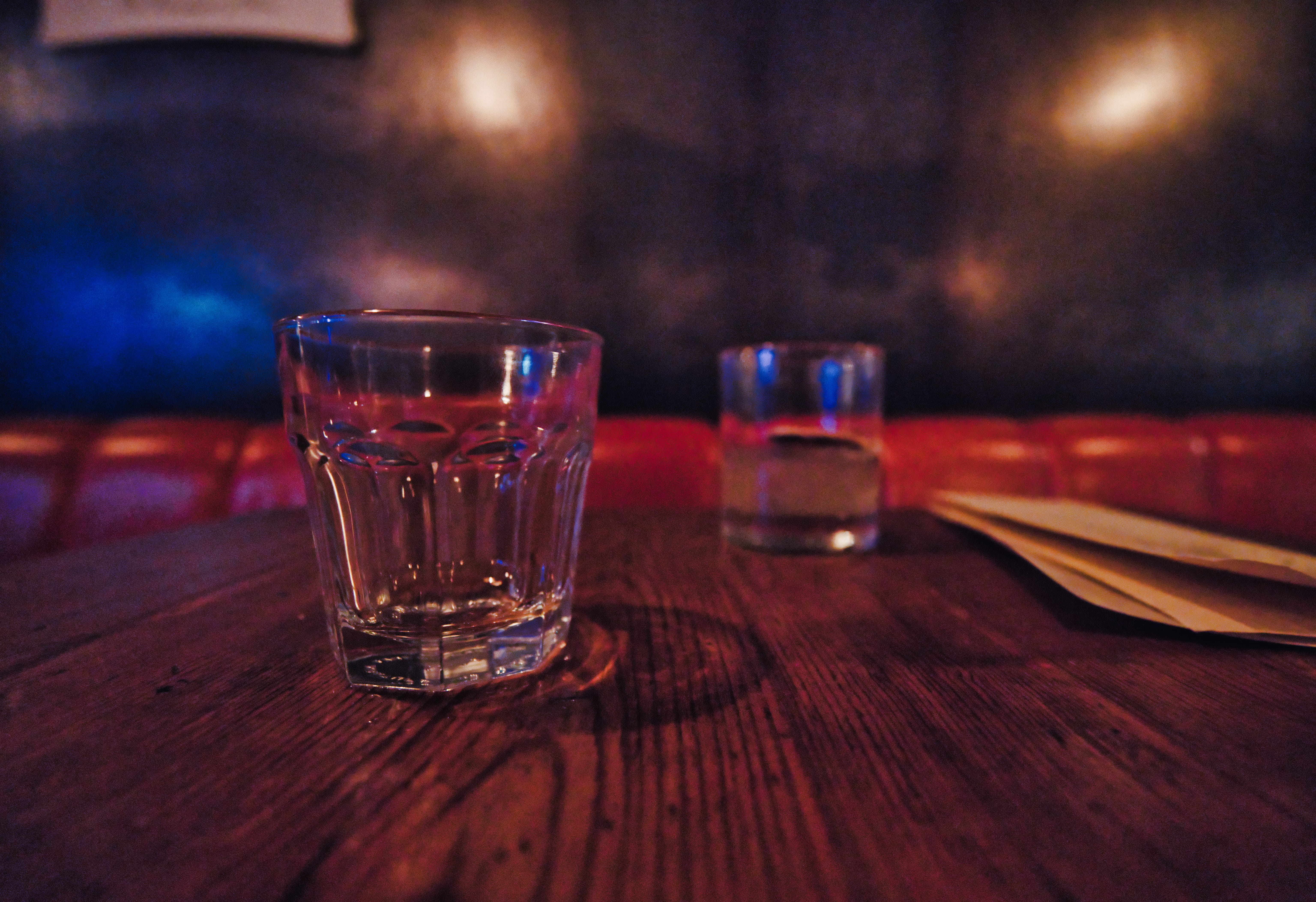 5K, bar - drink establishment, tequila - drink, refreshment, transparent, night, glass - material, shot glass, no people, wood - material, pub, colour, HD Wallpaper