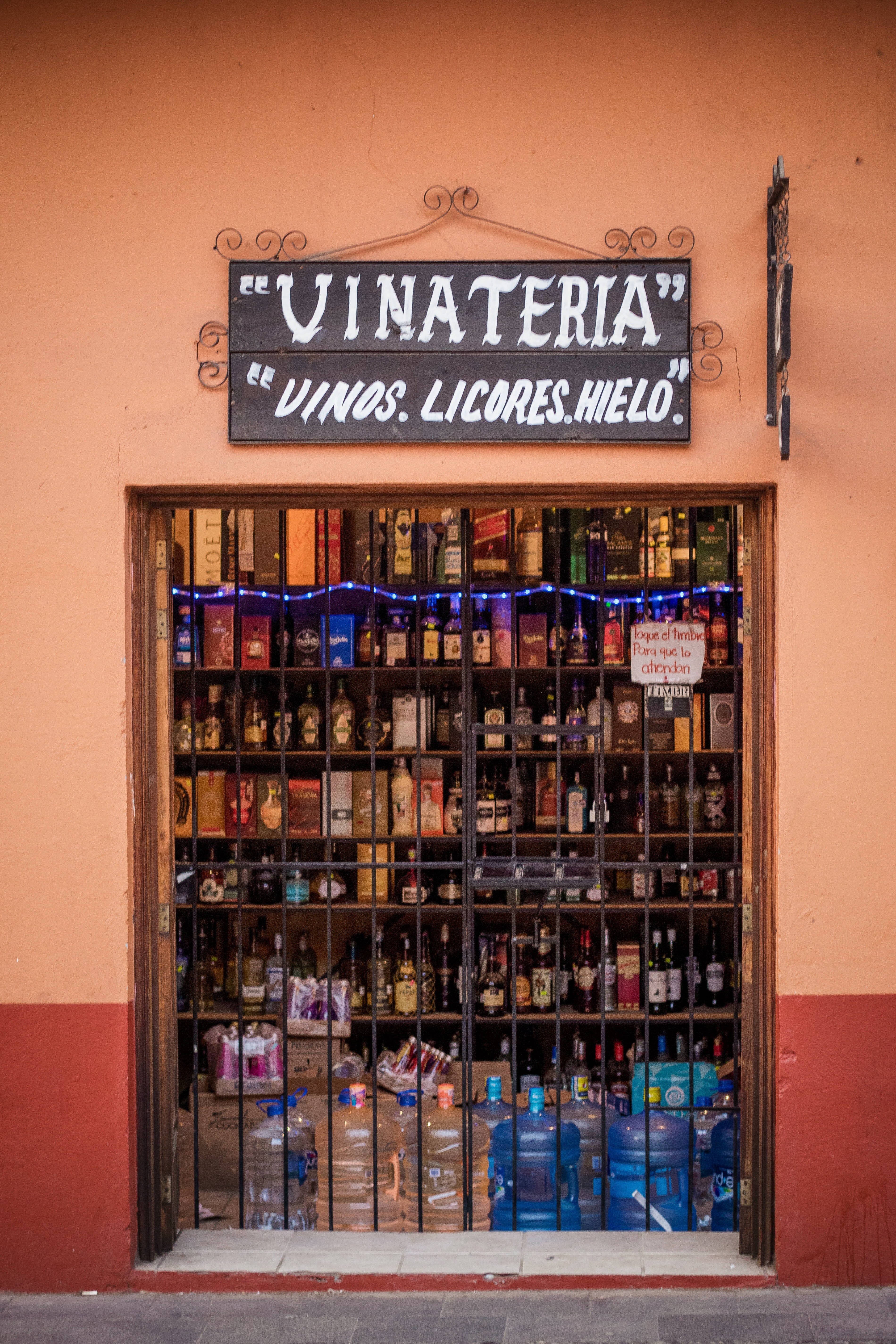 arrangement, indoors, architecture, day, mexican, communication, travel, text, tequila, mexico, choice, abundance, lime, food and drink, drink, container, Phone HD Wallpaper