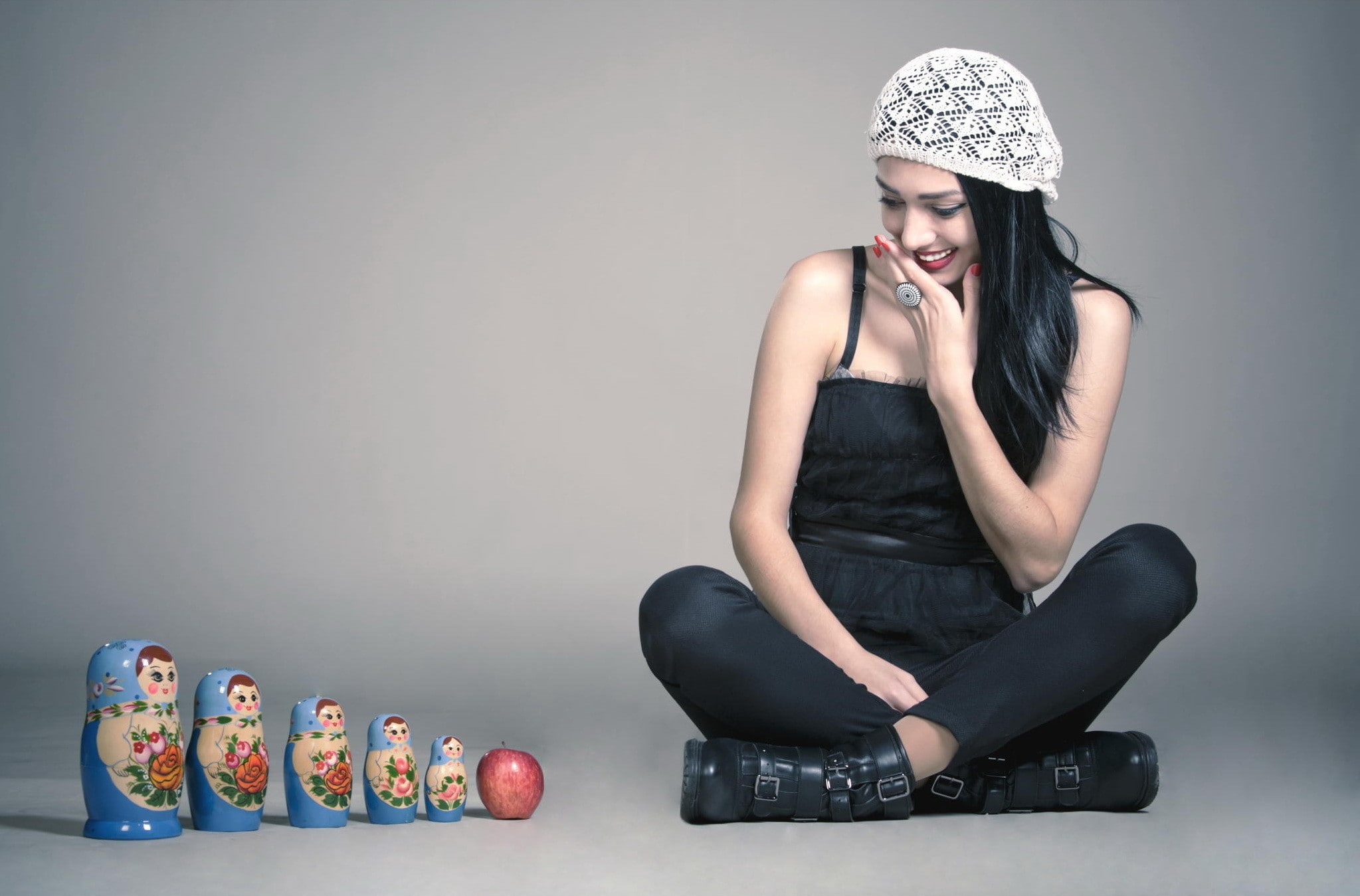 beauty, young adult, portrait, adult, 1080P, front view, shoe, gray, copy space, model, hair, full length, one person, Matryoshka dolls, hairstyle, women, HD Wallpaper
