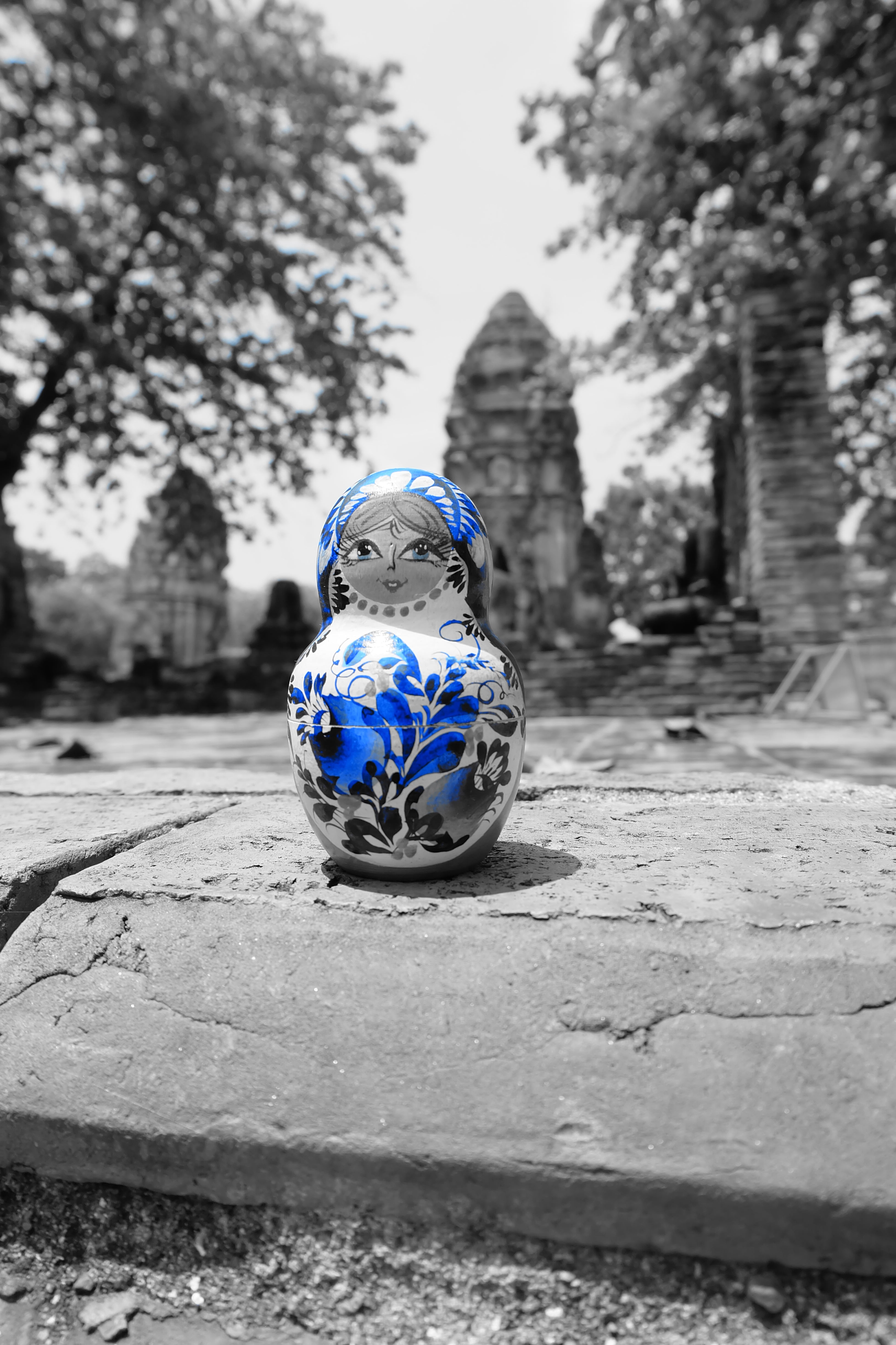 creativity, still life, blue, day, close-up, art and craft, no people, focus on foreground, representation, matryoshka, animal, architecture, tree, the ancient capital, Phone HD Wallpaper