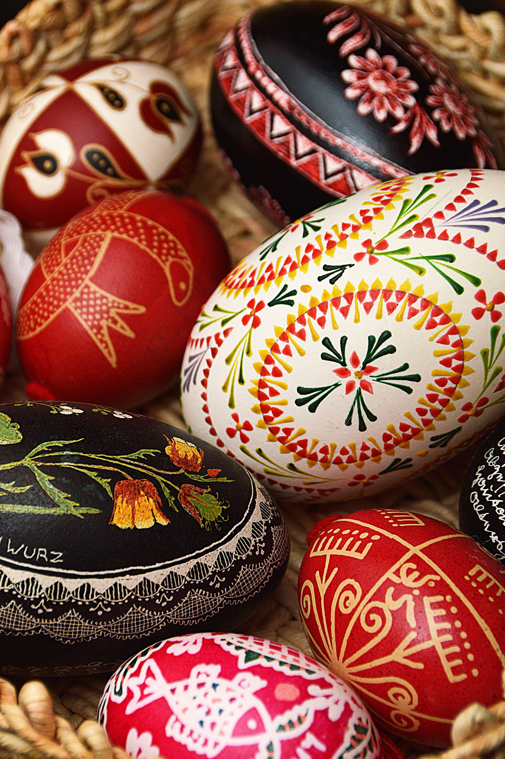 2K, still life, medium group of objects, creativity, symbol, celebration, ornaments, focus on foreground, backgrounds, group of objects, Color, holiday, Phone HD Wallpaper