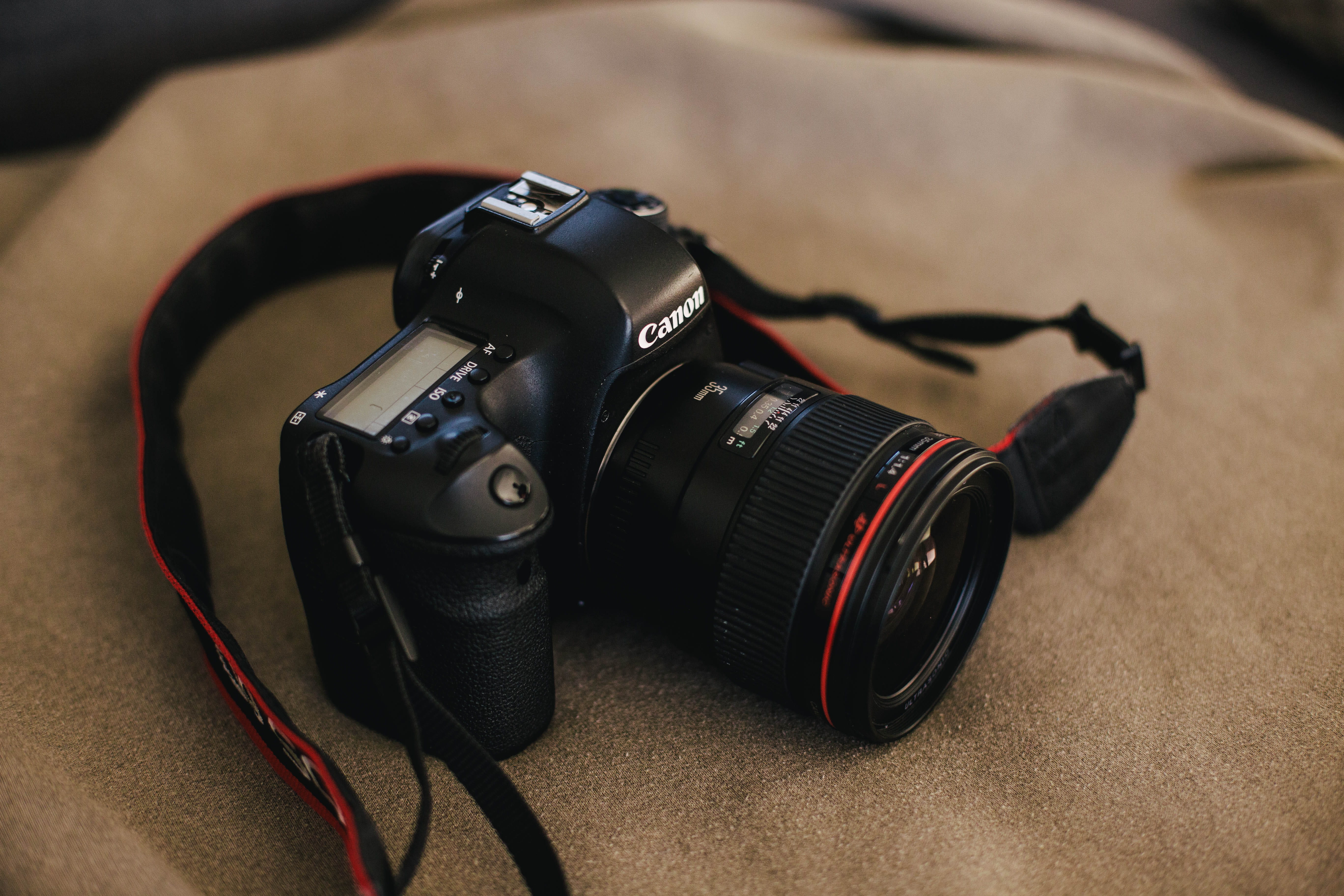 no people, home video camera, leather, high angle view, lens cap, computer hardware, still life, text, spoke, indoors, symbol, lens - optical instrument, HD Wallpaper