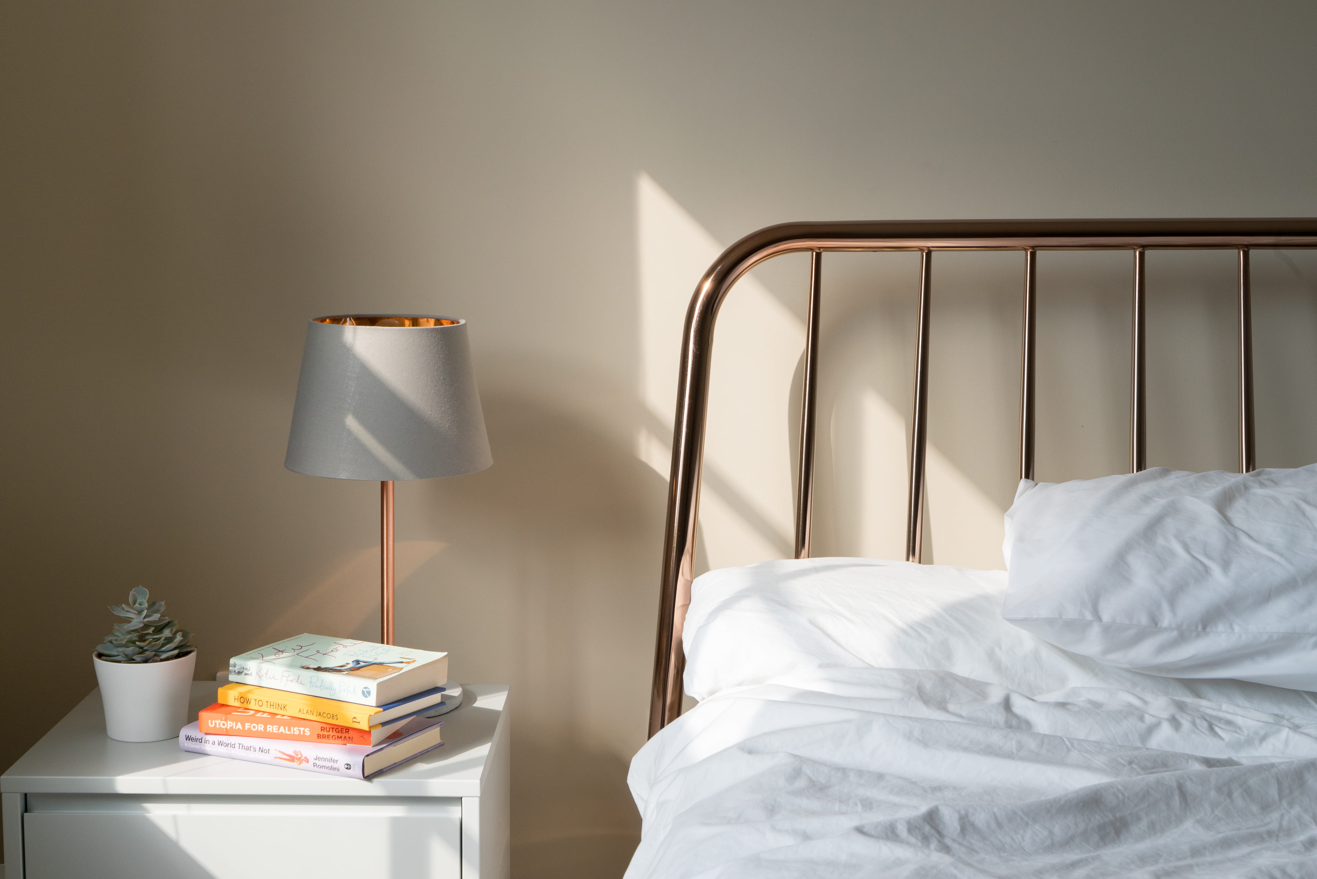 shadow, sunday, restful, naturallight, succulent, mattress, minimal, table, blanket, metallic, design, duvet, sheet, headboard, apartment, elegance, luxury, HD Wallpaper