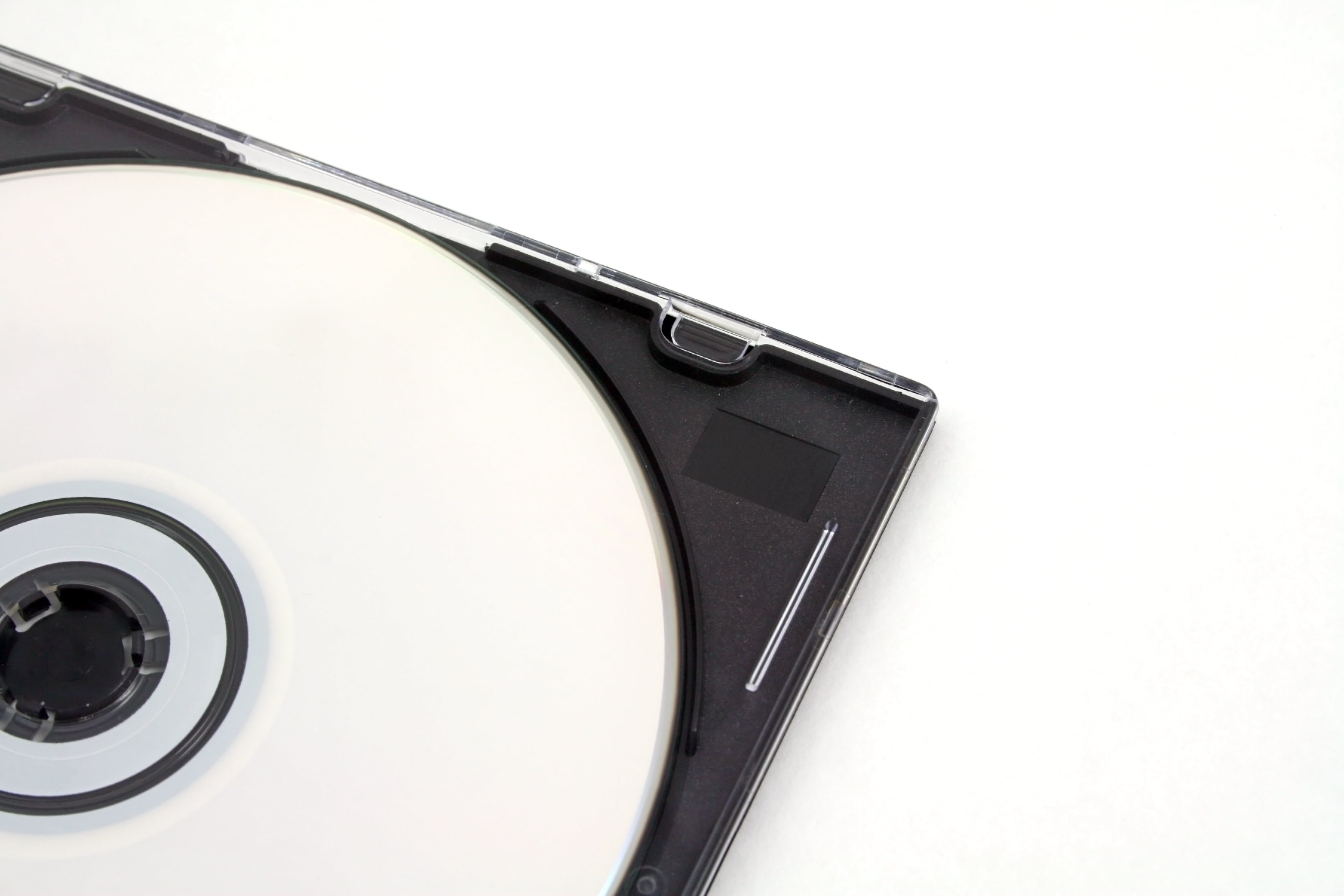 single object, cd, connection, shiny, 2K, music, clean, computer, white color, data, directly above, arts culture and entertainment, wireless technology, HD Wallpaper