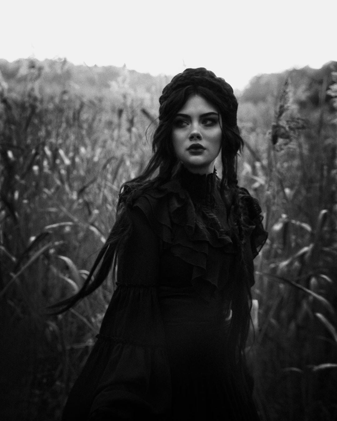 vertical, women outdoors, lipstick, young woman, dark lipstick, grass, straight hair, mascara, natural light, eyeshadow, collar, makeup, monochrome, model, Phone HD Wallpaper