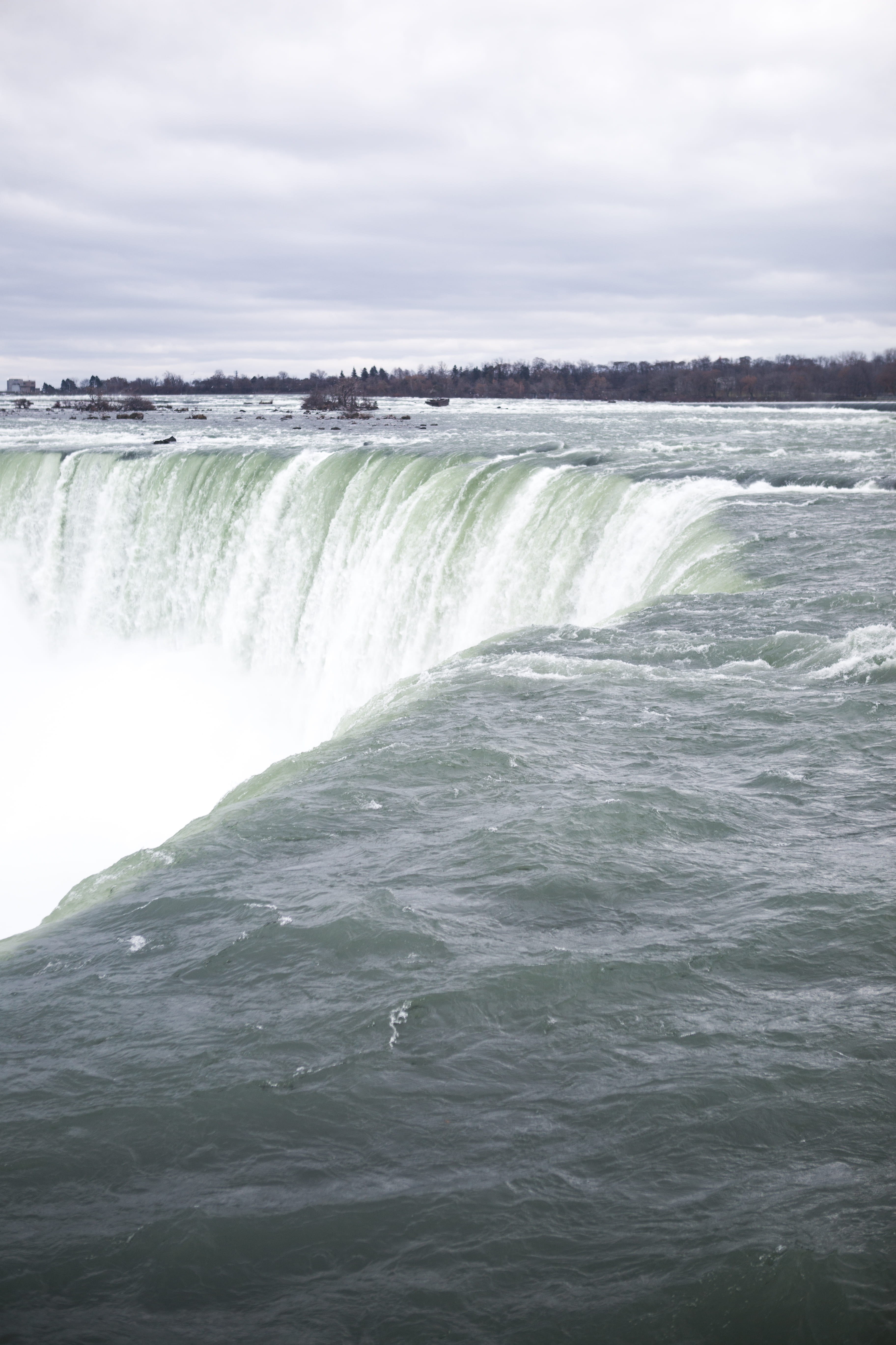canada, sea, power in nature, 5K, ontario, day, waterfall, waterfront, sky, environment, aquatic sport, no people, niagara, motion, water, flowing water, Phone HD Wallpaper