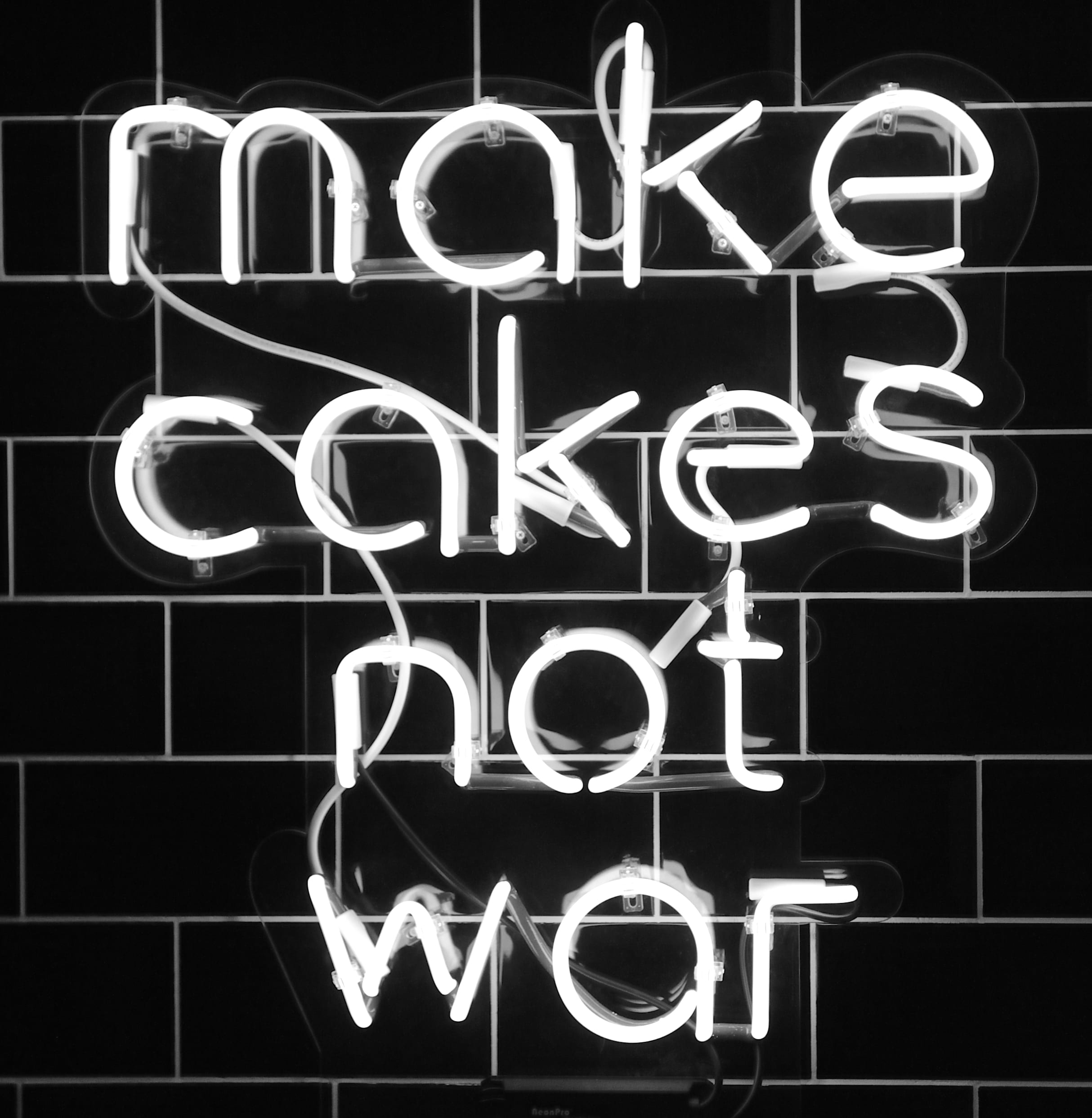 metal, neon light, war, western script, electric lamp, variation, studio shot, glowing, neon, communication, capital letter, 1080P, night, pattern, black background, Phone HD Wallpaper
