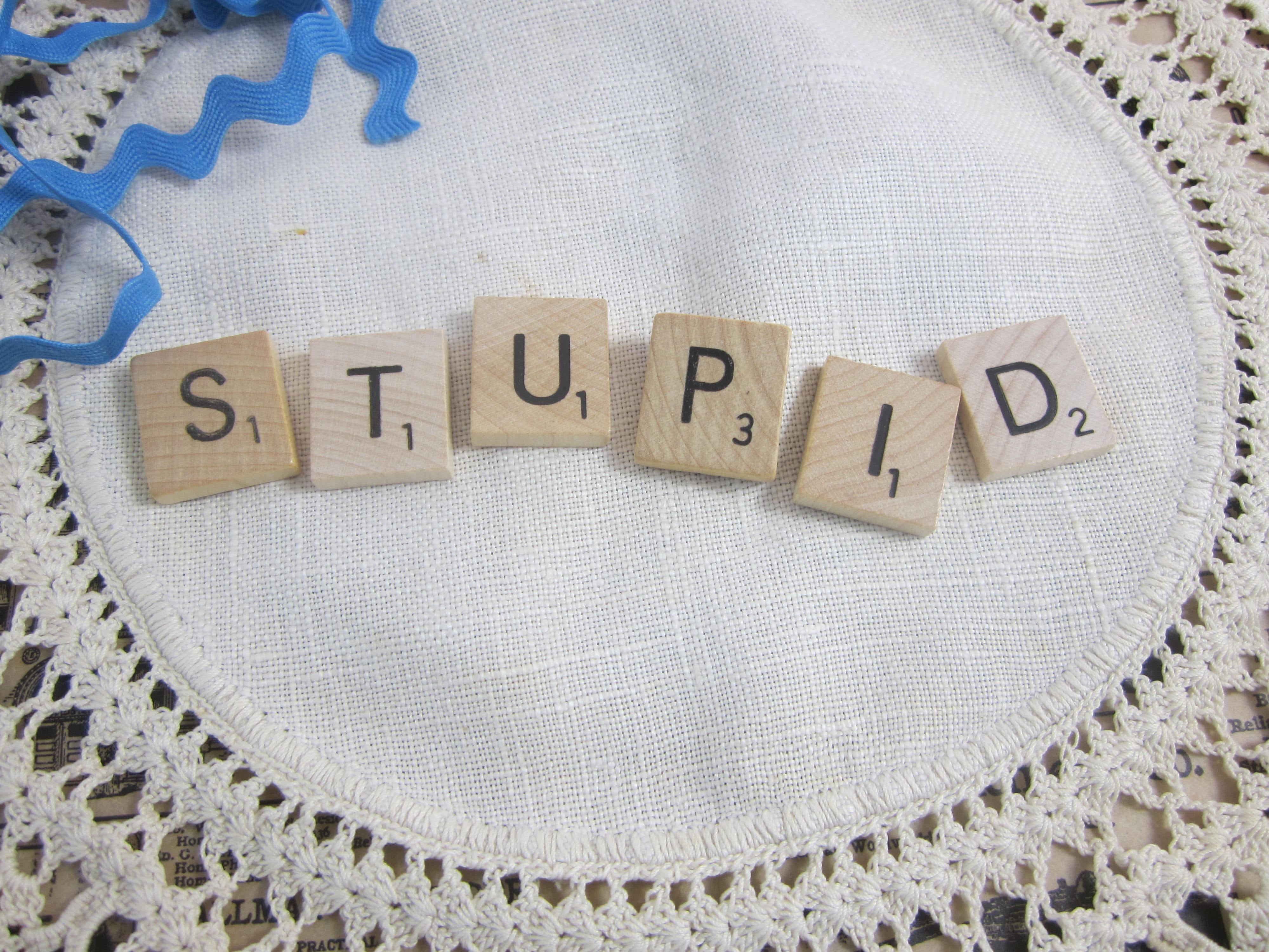 spelling stupid, tiles, craft, 4K, shape, beige, art and craft, no people, close-up, floral pattern, scrabble, white, capital letter, indoors, white color, HD Wallpaper