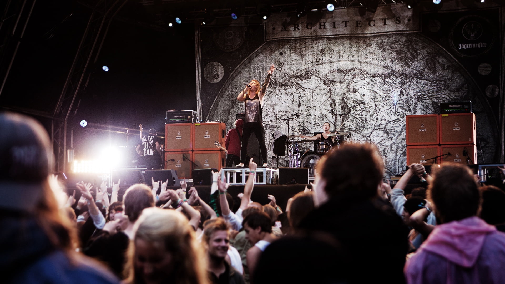 1080P, stage - Performance Space, dan searle, celebration, audience, black, sam carter, tank, musical Band, top, people, s, stage, singing, architects, HD Wallpaper