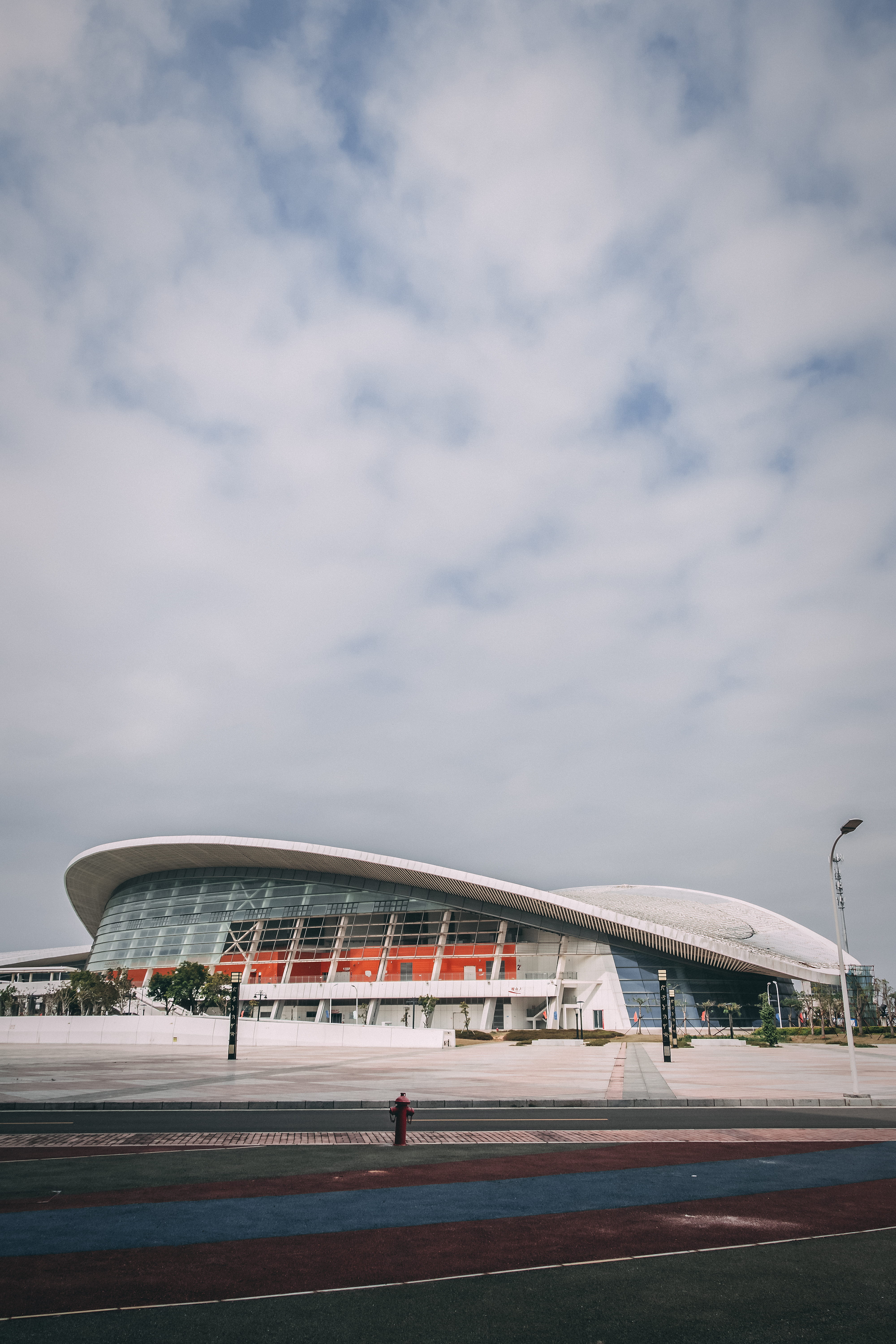 modern, arts culture and entertainment, cloud - sky, 5K, outdoors, city, cruise ship, day, nature, stadium, architecture, sport, tourism, building, sky, Phone HD Wallpaper