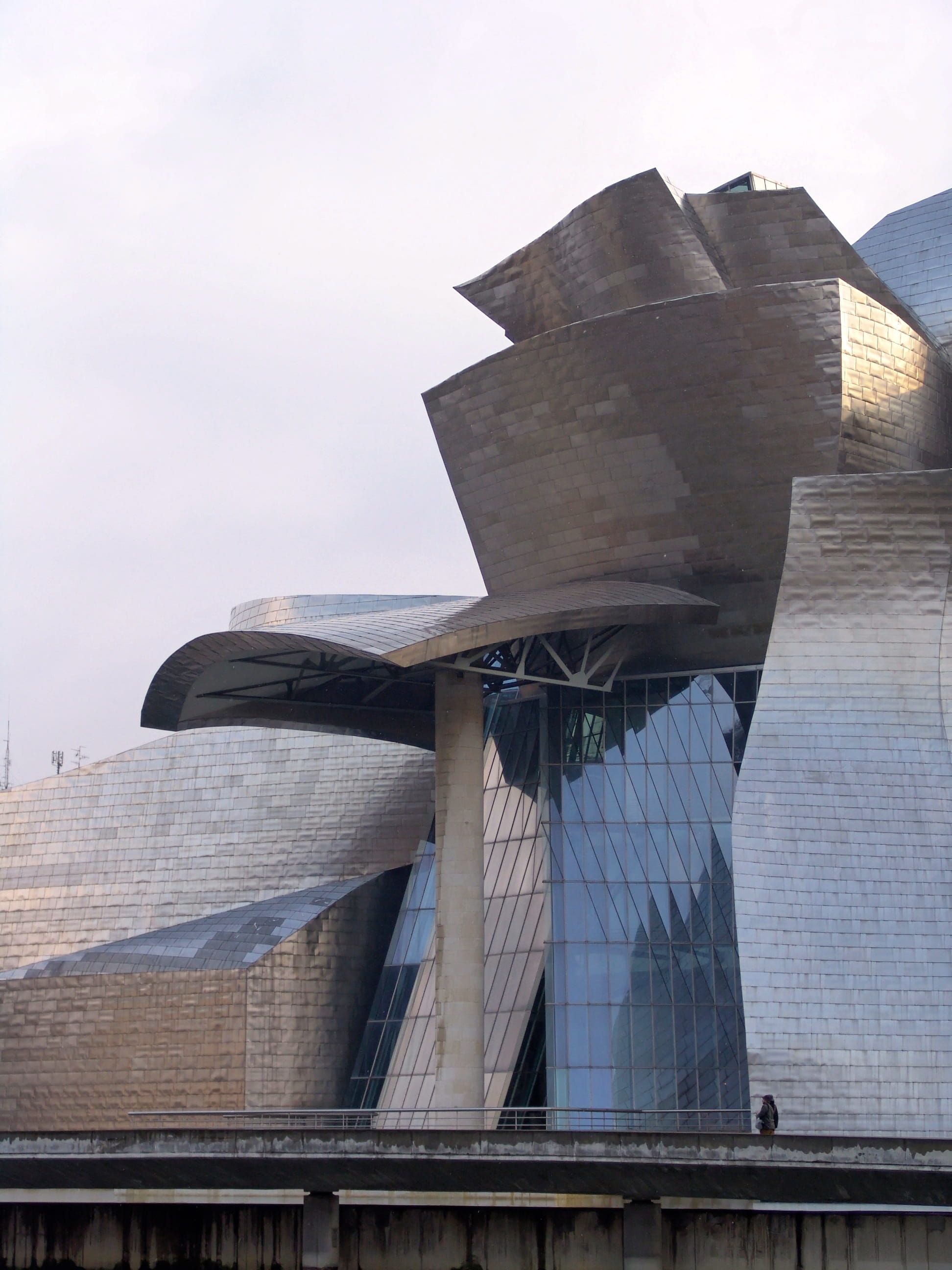Guggenheim, museum, guggenheim, built structure, 2K, Bilbao, trip, outdoors, artwork, day, nature, tower, cloud - sky, no people, places of interest, Museum, Phone HD Wallpaper