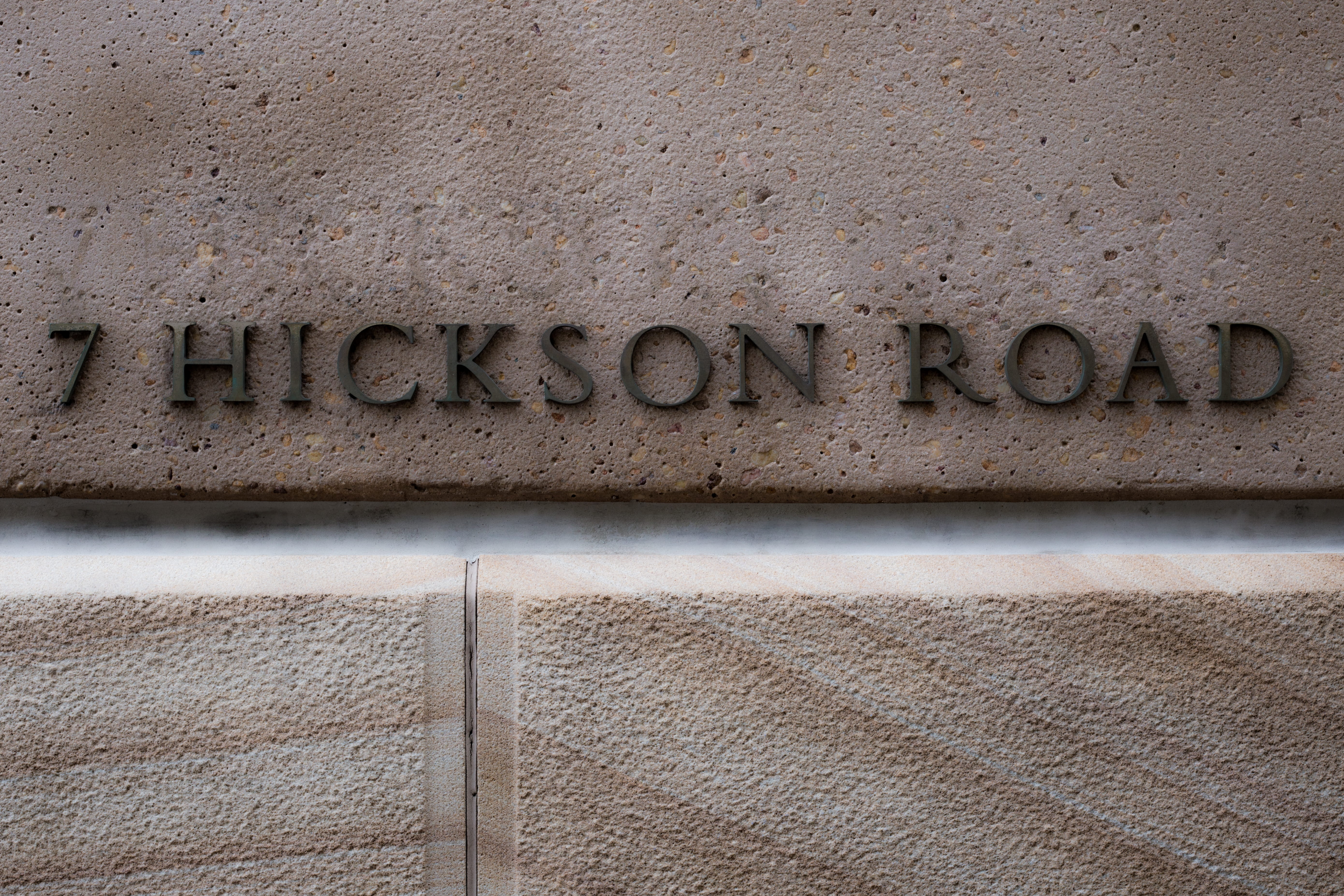 7 hickson rd, western script, engraved image, backgrounds, wall, urban, street, city, old, single word, sign, craft, concrete, information, dawes point, HD Wallpaper