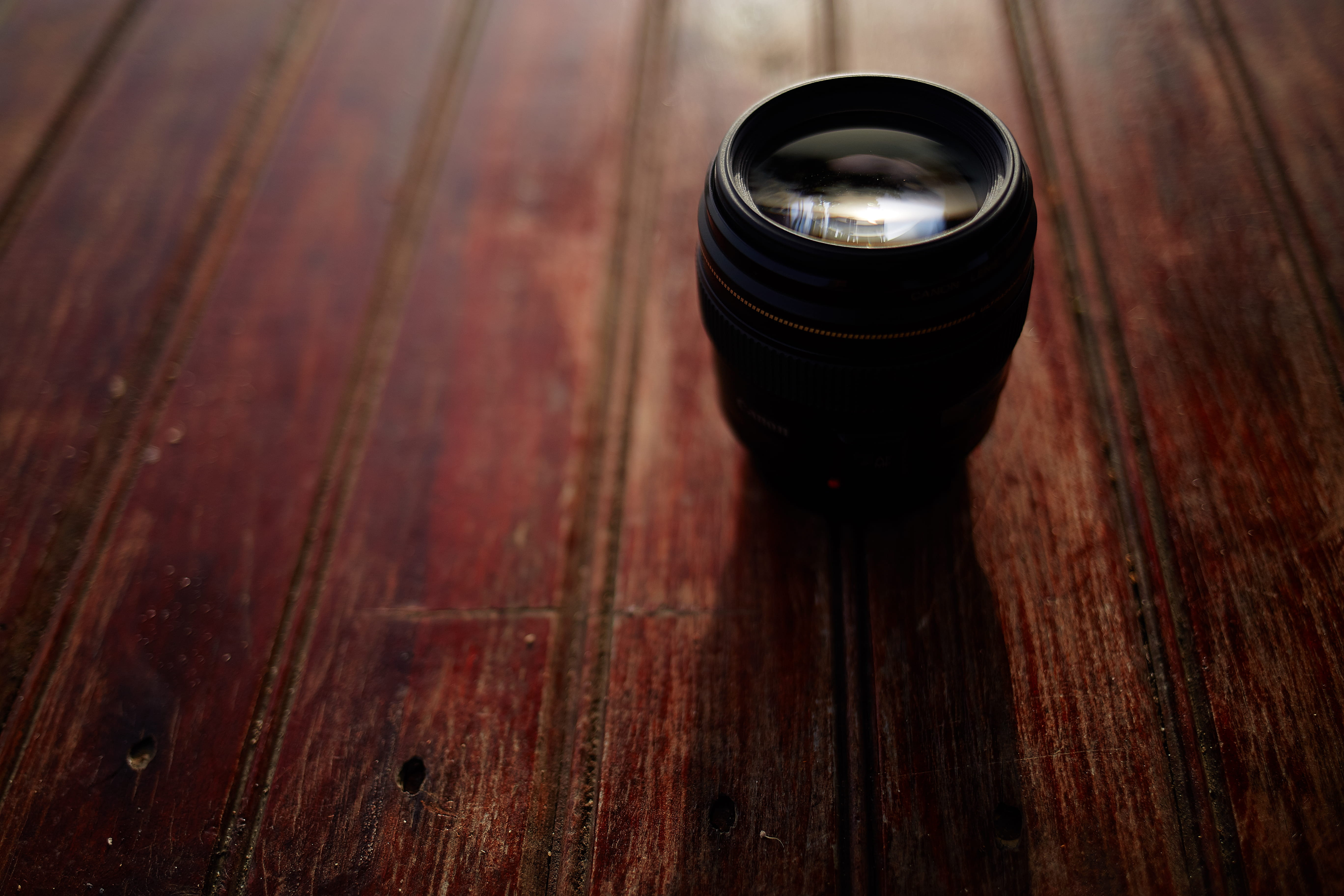 canon, dslr, wooden, bottle, food and drink, 5K, gear, camera, photography themes, glass, container, single object, copy space, old, wood grain, black color, HD Wallpaper