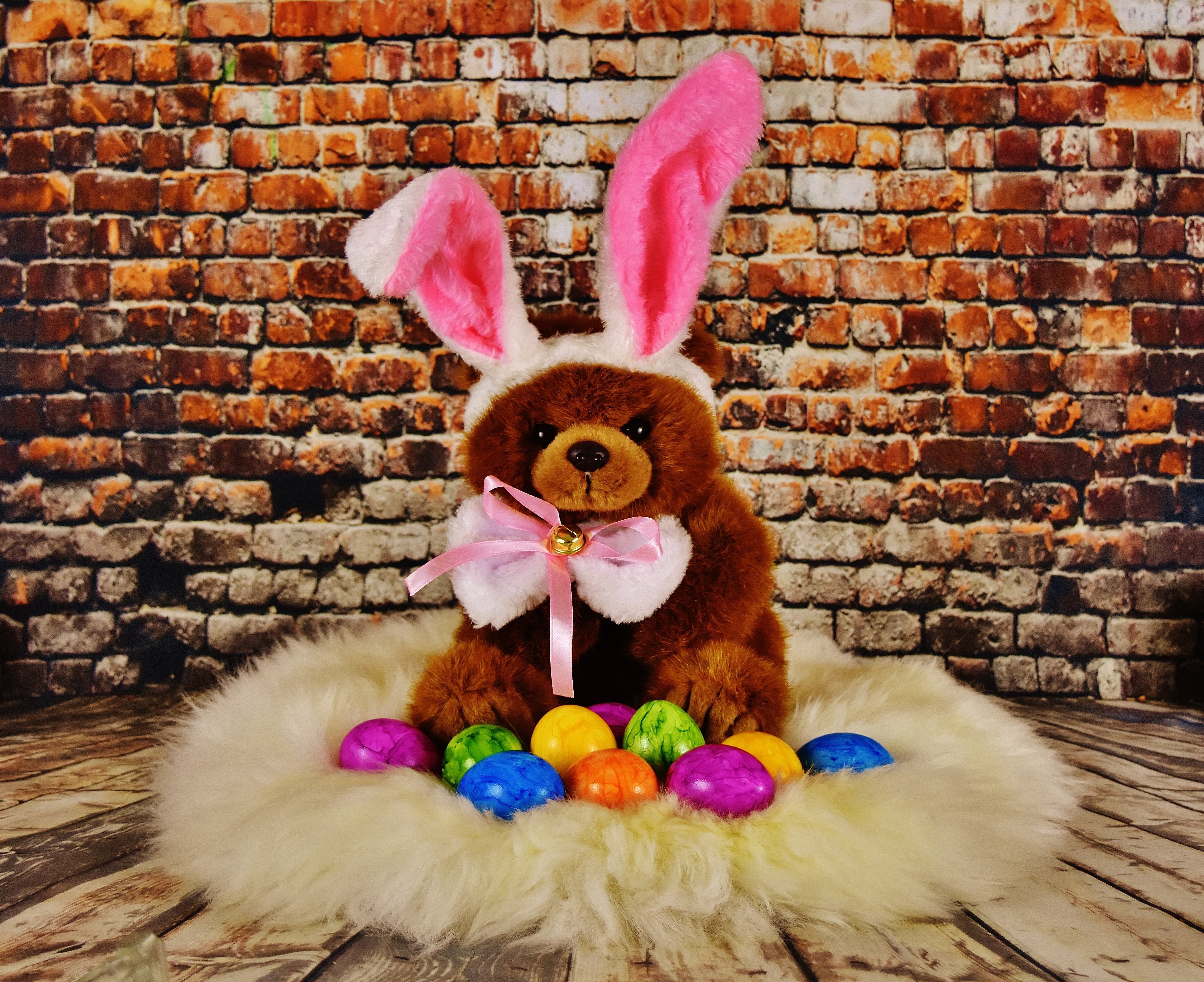 hare, softness, wall - building feature, wall, celebration, easter, brick wall, colorful eggs, mammal, colorful, rabbit ears, holiday, no people, representation, HD Wallpaper