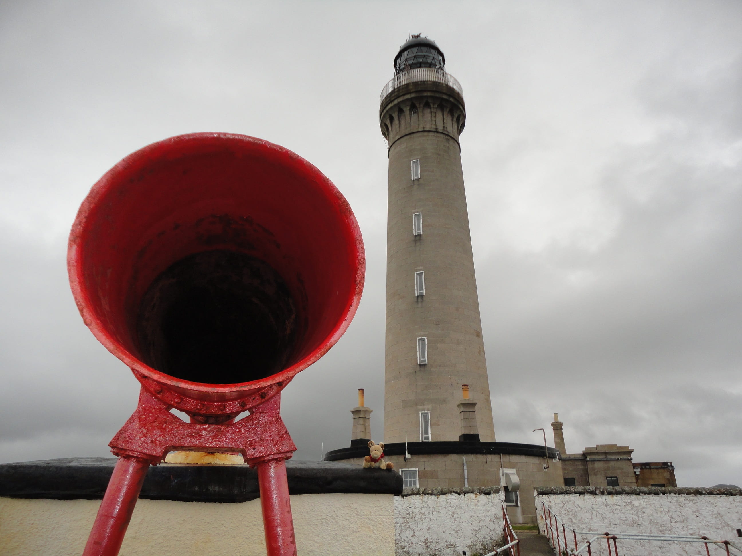 lighthouse, built structure, red, safety, nature, low angle view, security, tall - high, architecture, building exterior, highlands and islands, no people, HD Wallpaper