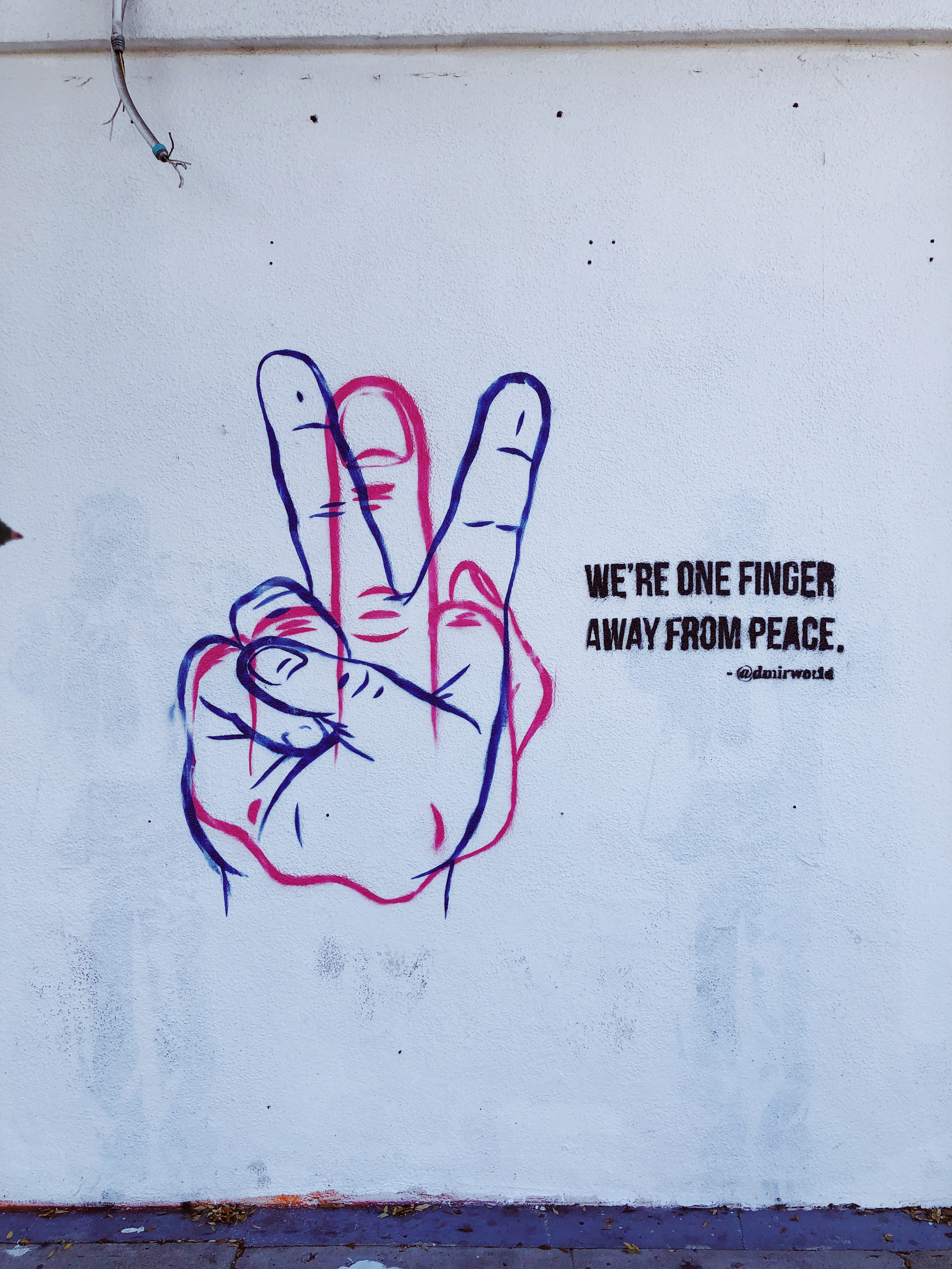 text, script, pink, communication, 4K, day, blue, built structure, western script, outdoors, wall, graffiti, peace, art, mural, black, non-western script, Phone HD Wallpaper