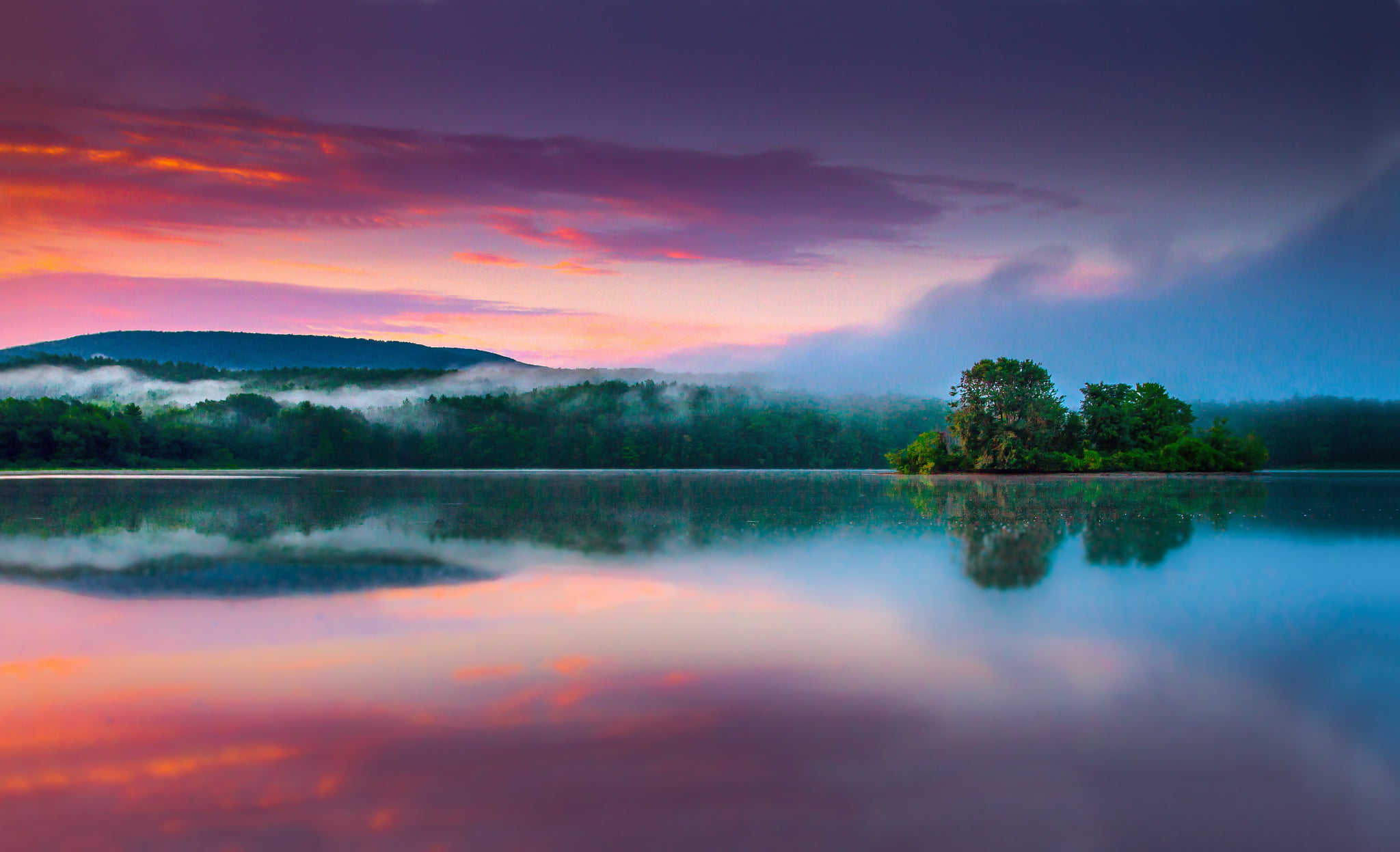 tree, reflection lake, beauty in nature, cloud - sky, New York., landscape, Tomhannock reservoir, lake, idyllic, Melrose, water, tranquil scene, reflection, HD Wallpaper